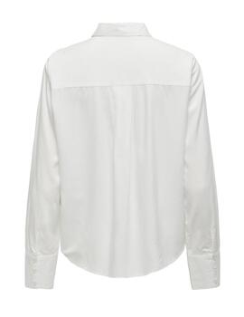 Camisa básica Only Berit blanca tejido fluido para mujer