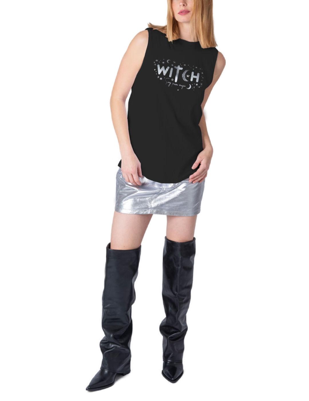 Camiseta Animosa Witch negro piedras manga sisa para mujer