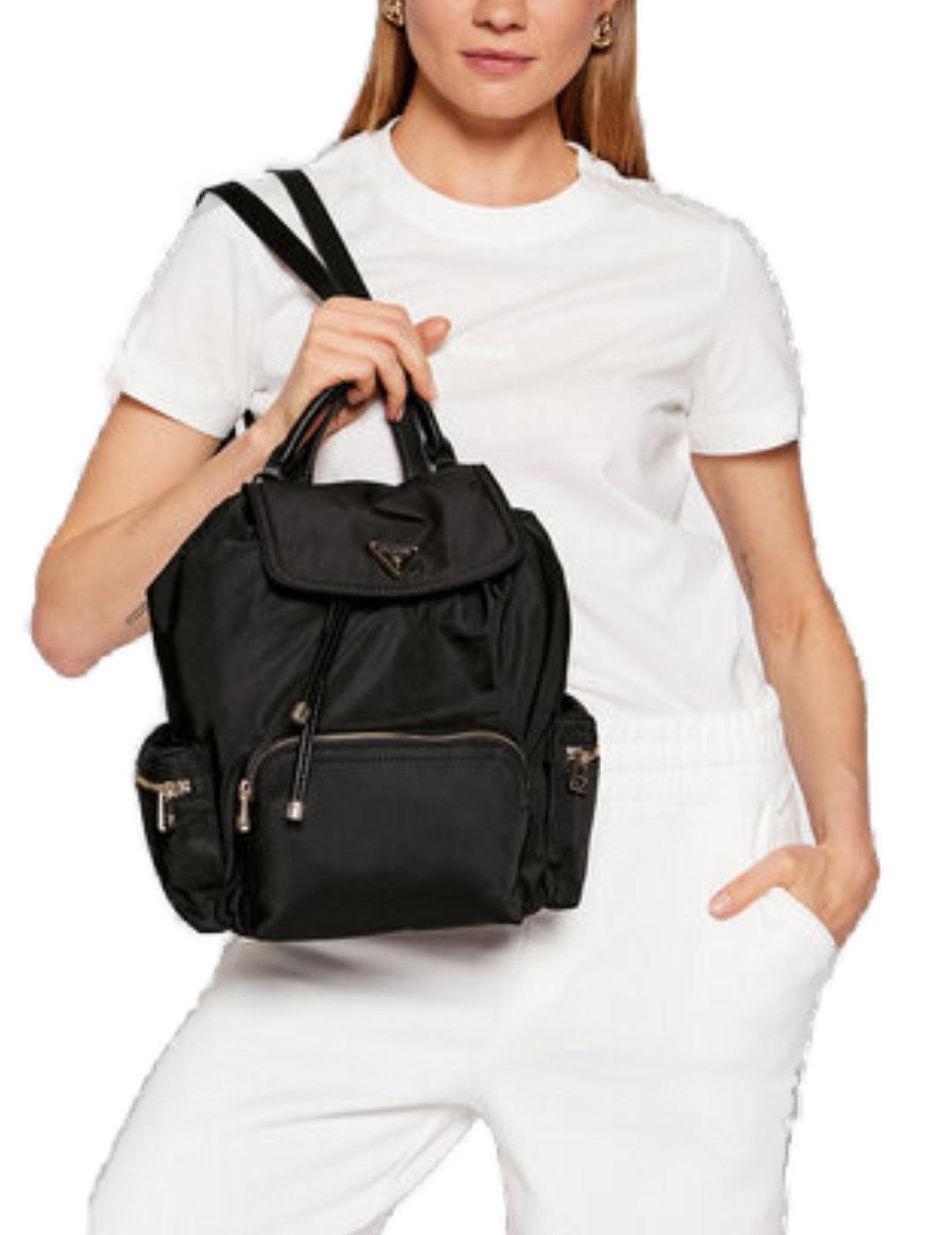 Mochila mediana Guess Eco Gemma negro brillante para mujer