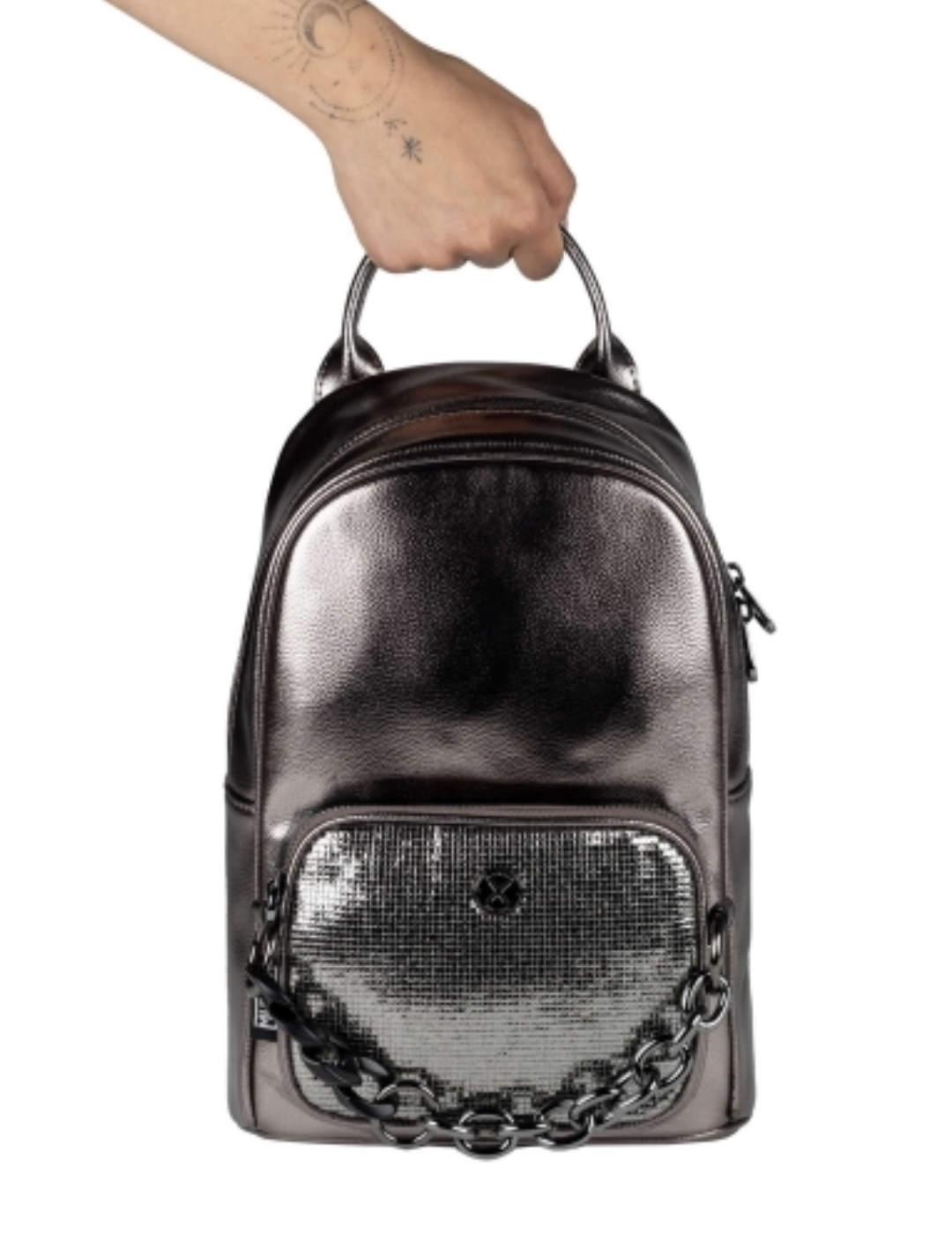 Mochila Munich de piel color plateado brillante para mujer