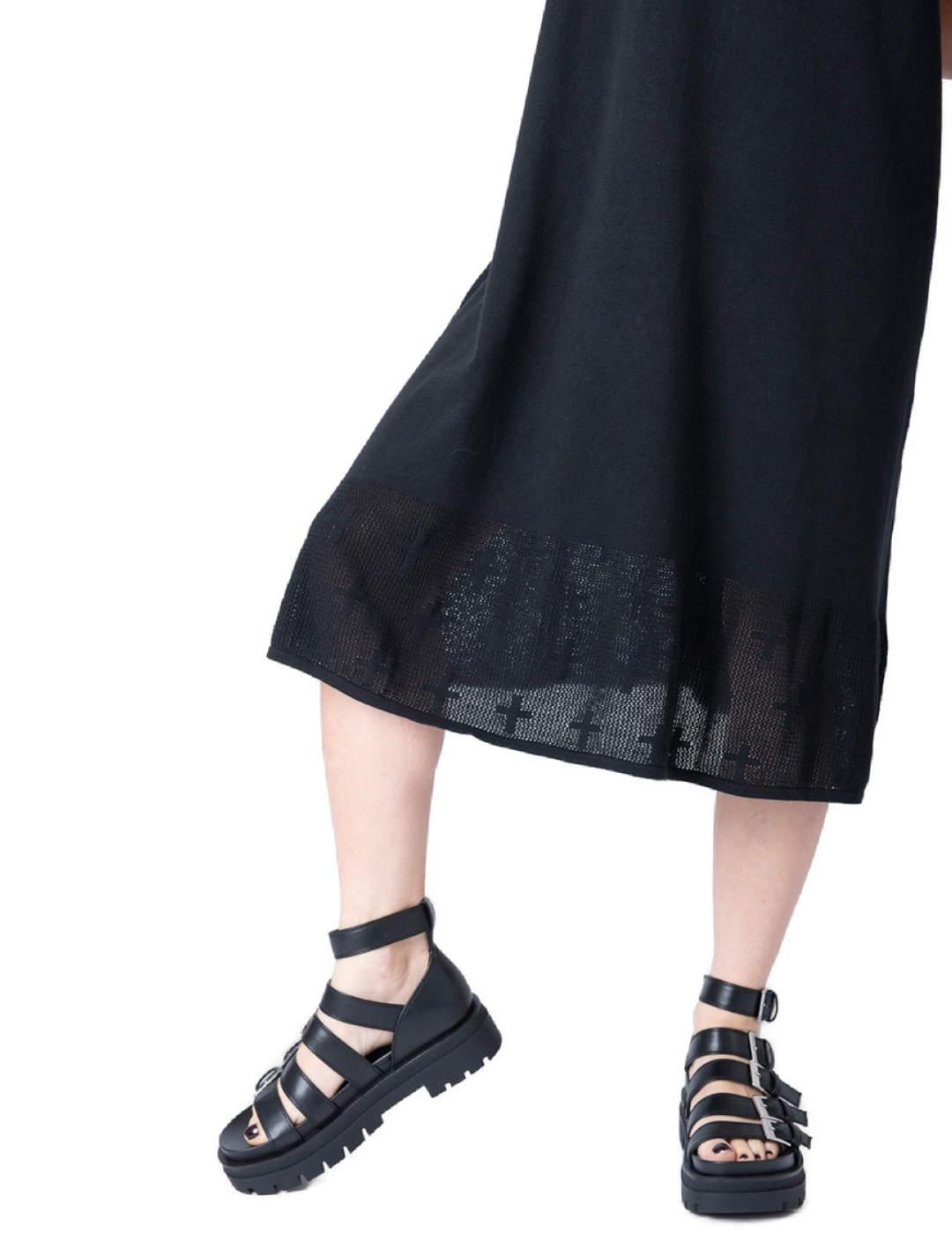 Vestido midi Animosa punto Sor Juana negro estampo de mujer