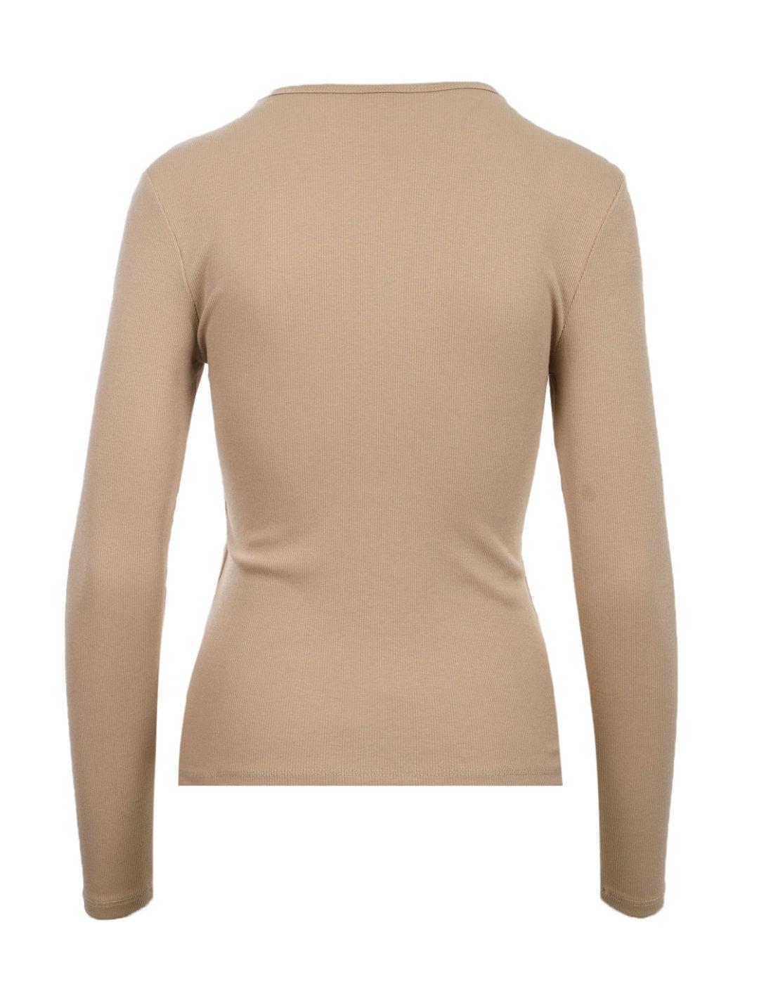 Camiseta Only Betty en beige manga larga para mujer