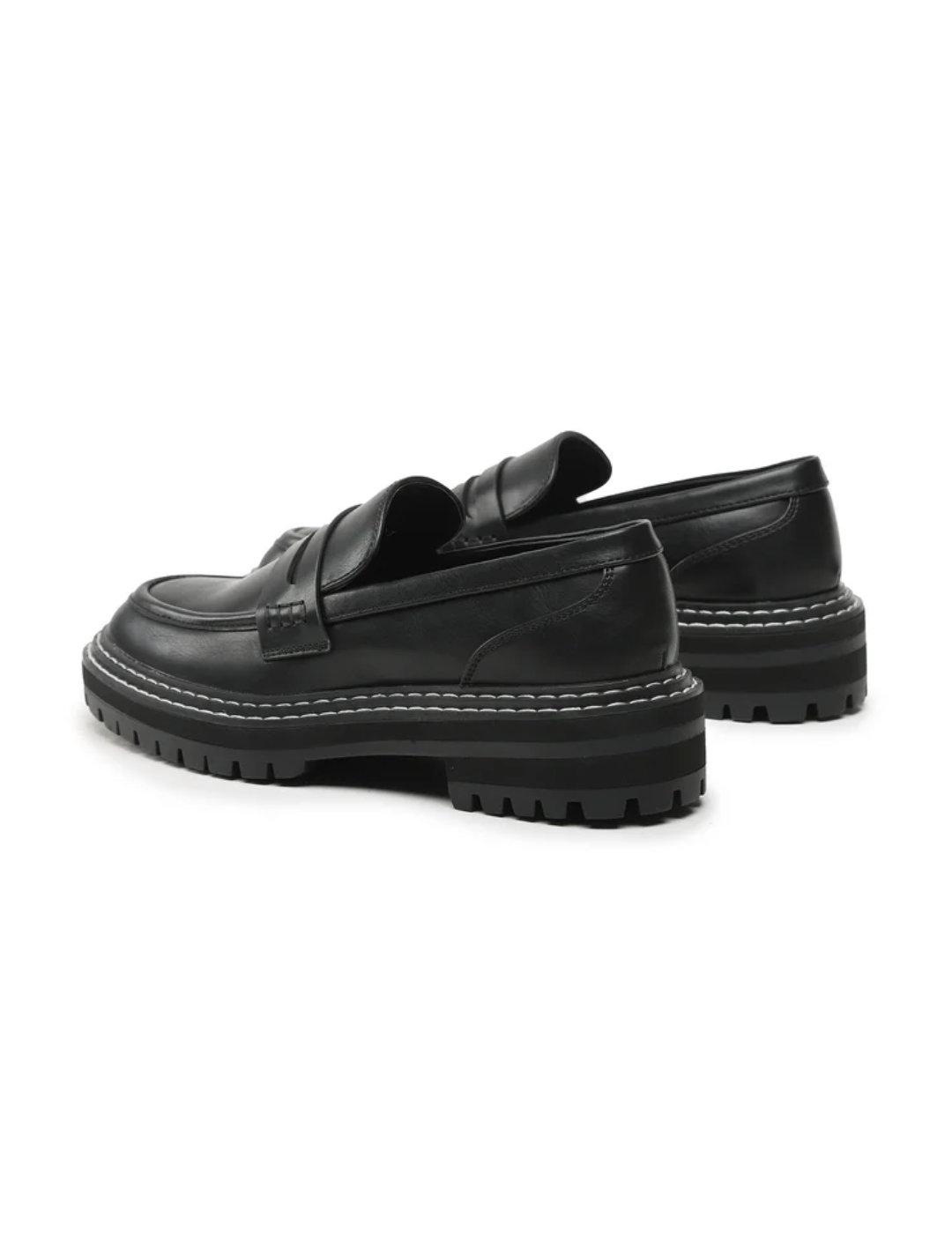 Zapato mocasín Only Beth negro de polipiel para mujer