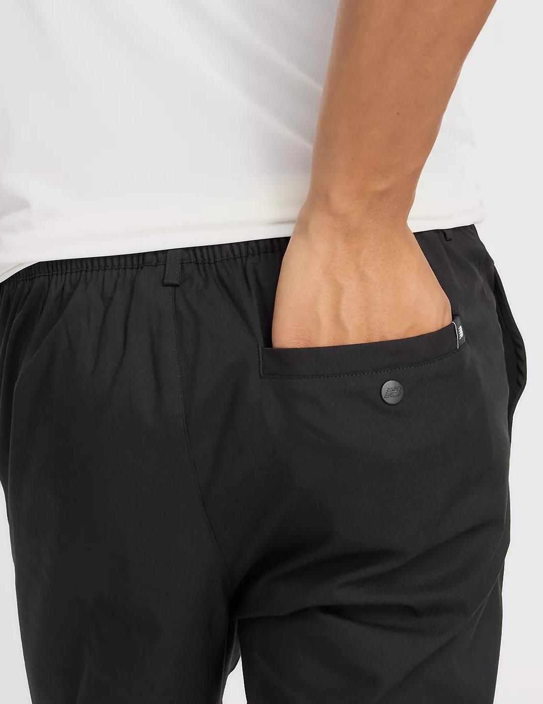 Pantalón New Balance Standard negro standard para hombre