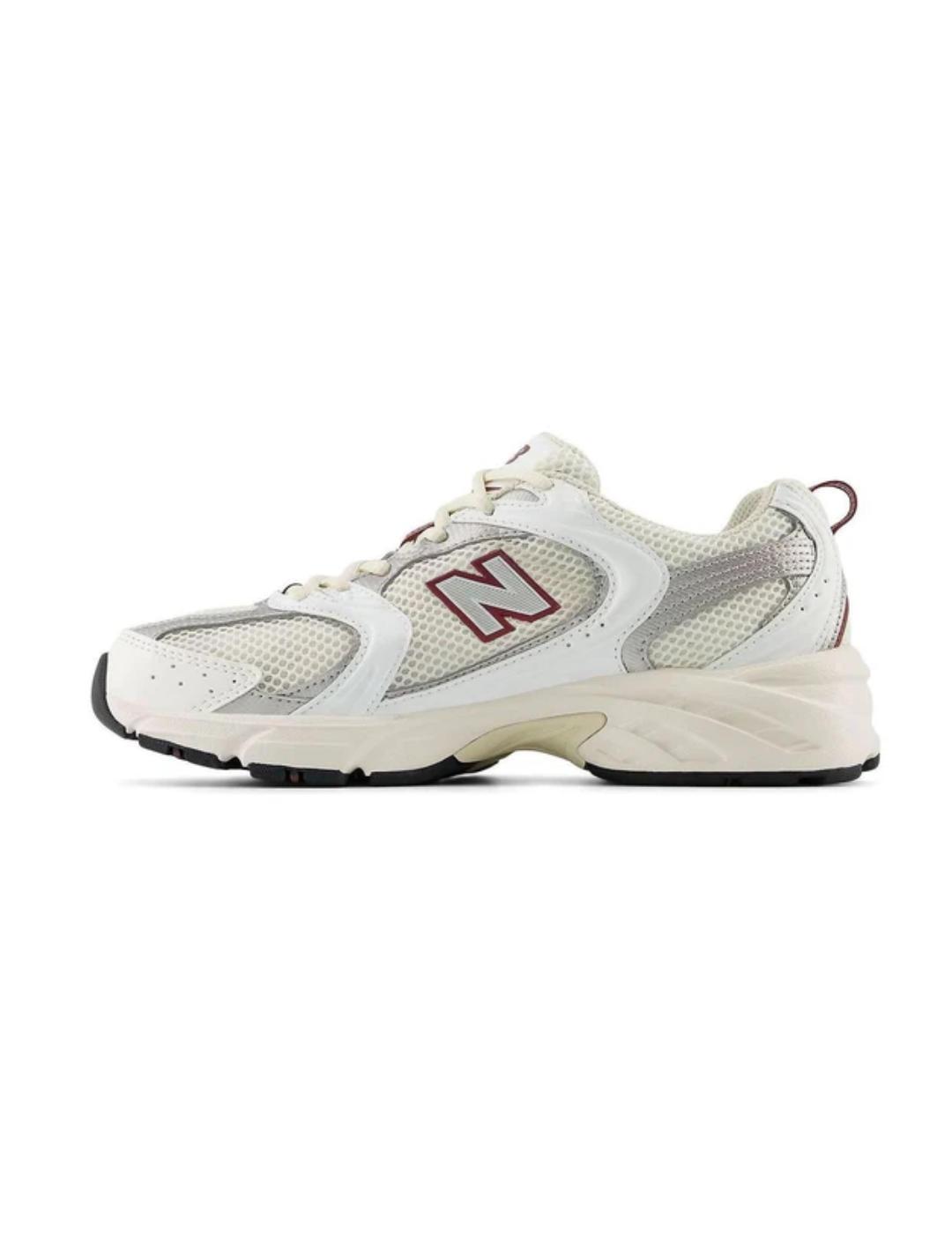 Zapatillas deportivas New Balance 530 beige y granate mujer