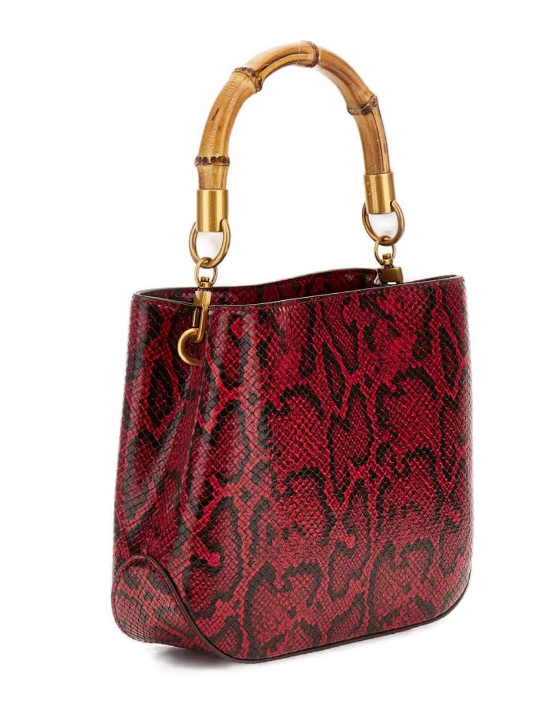 Bolso Guess Eire Bucket serpiente rojo bandolera para mujer