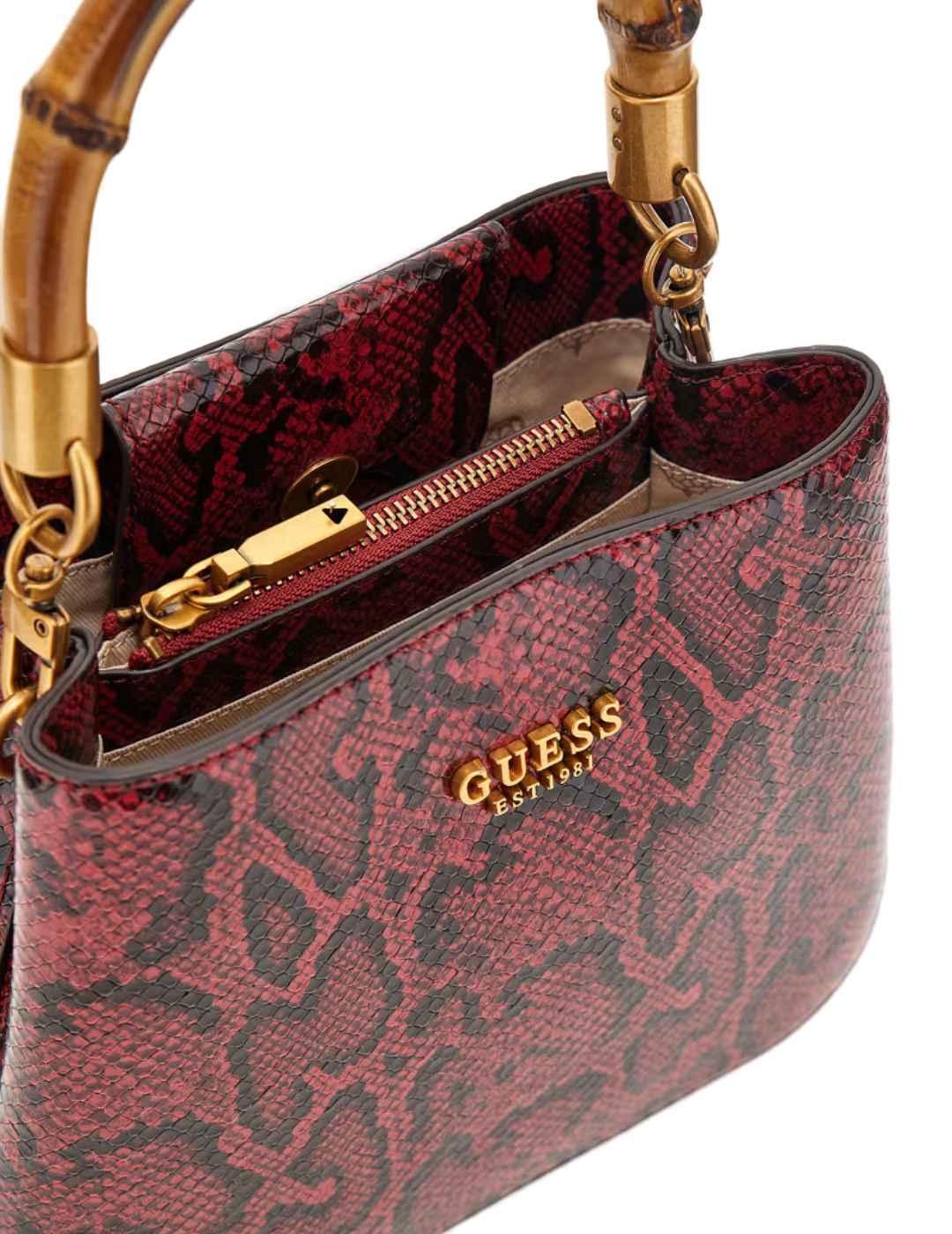 Bolso Guess Eire Bucket serpiente rojo bandolera para mujer