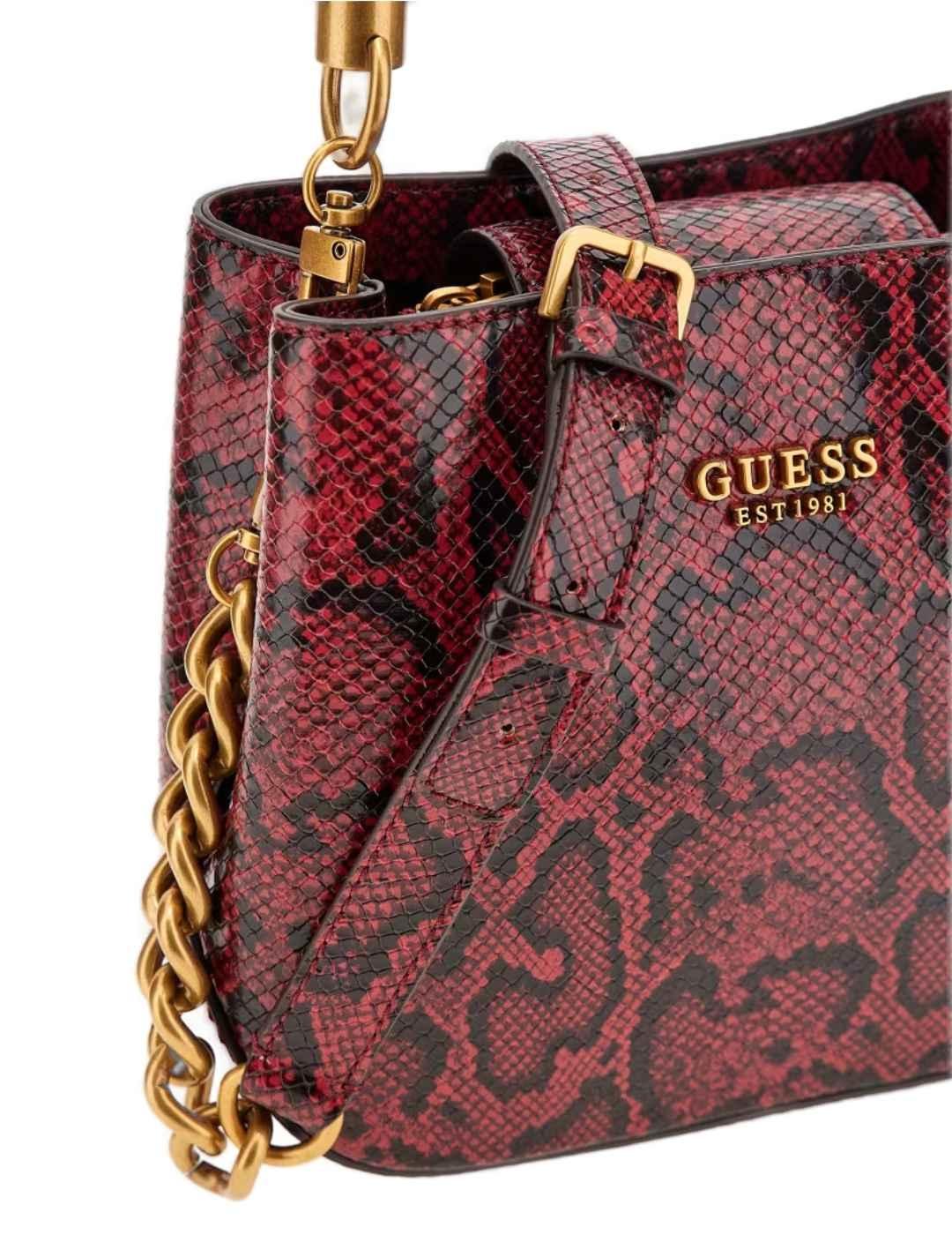 Bolso Guess Eire Bucket serpiente rojo bandolera para mujer