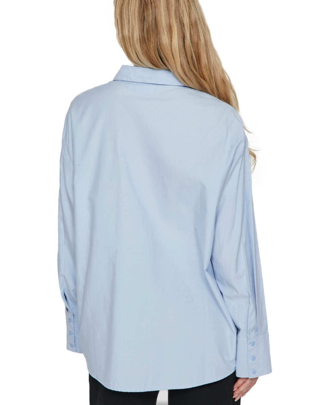 Camisa Vila Fine azul celeste regular fit para mujer