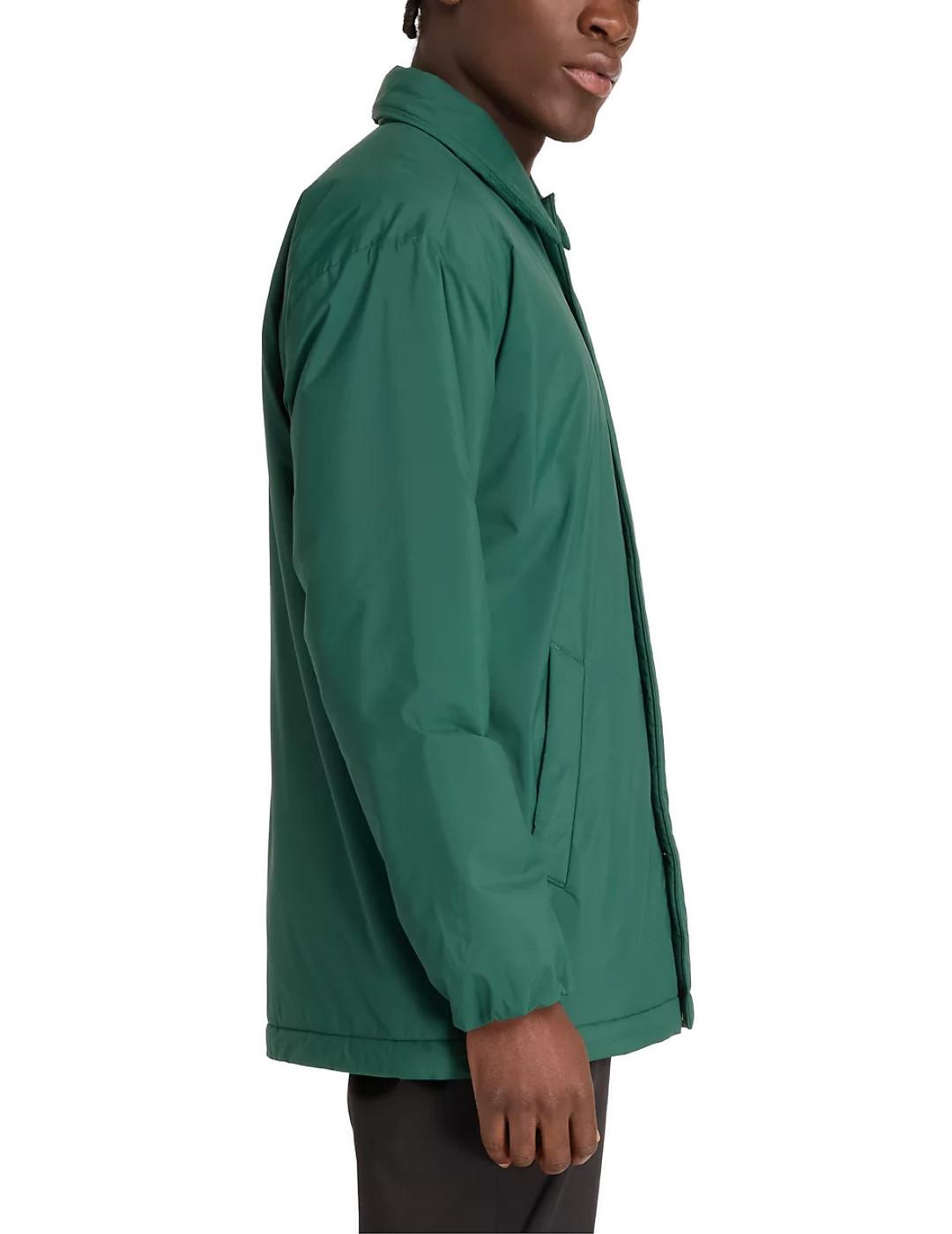 Chaqueta New Balance verde regular para hombre