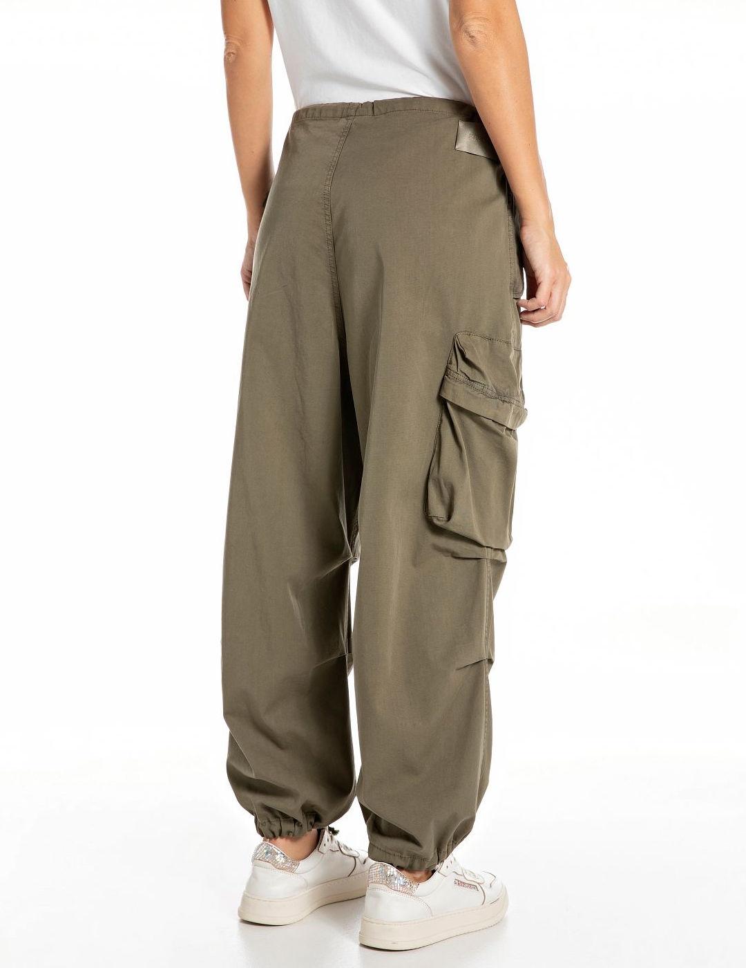 Pantalón Replay verde militar regular tipo cargo para mujer