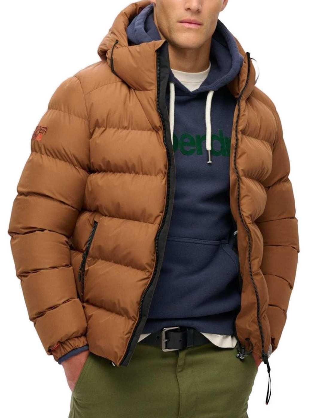 Chaqueta Superdry Sports acolchada camel capucha de hombre