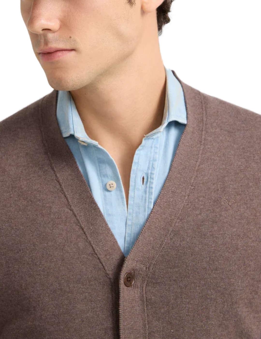 Cárdigan Silbon clasico liso marrón cuello pico para hombre