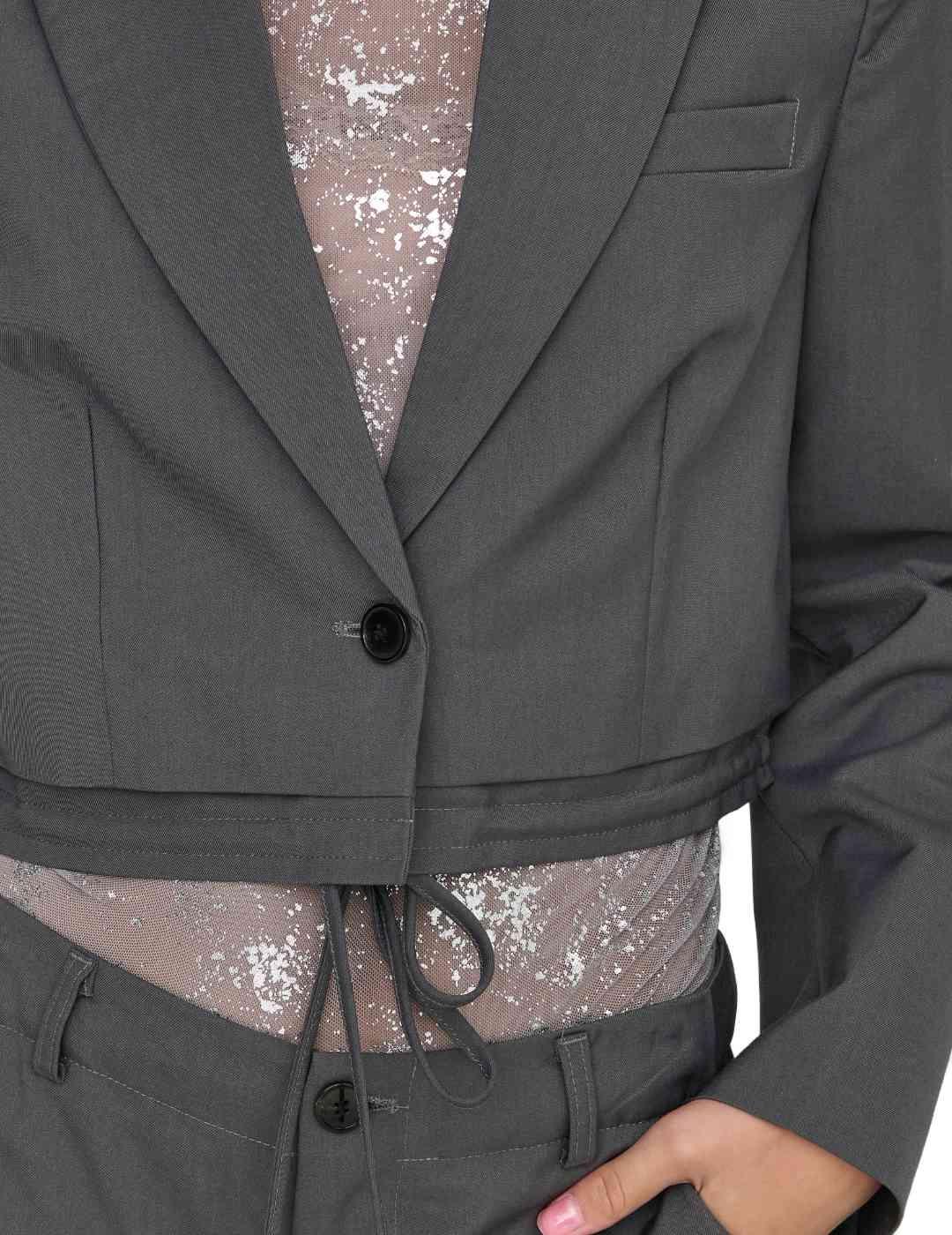 Chaqueta blazer cropped Only Lana gris oscuro para mujer