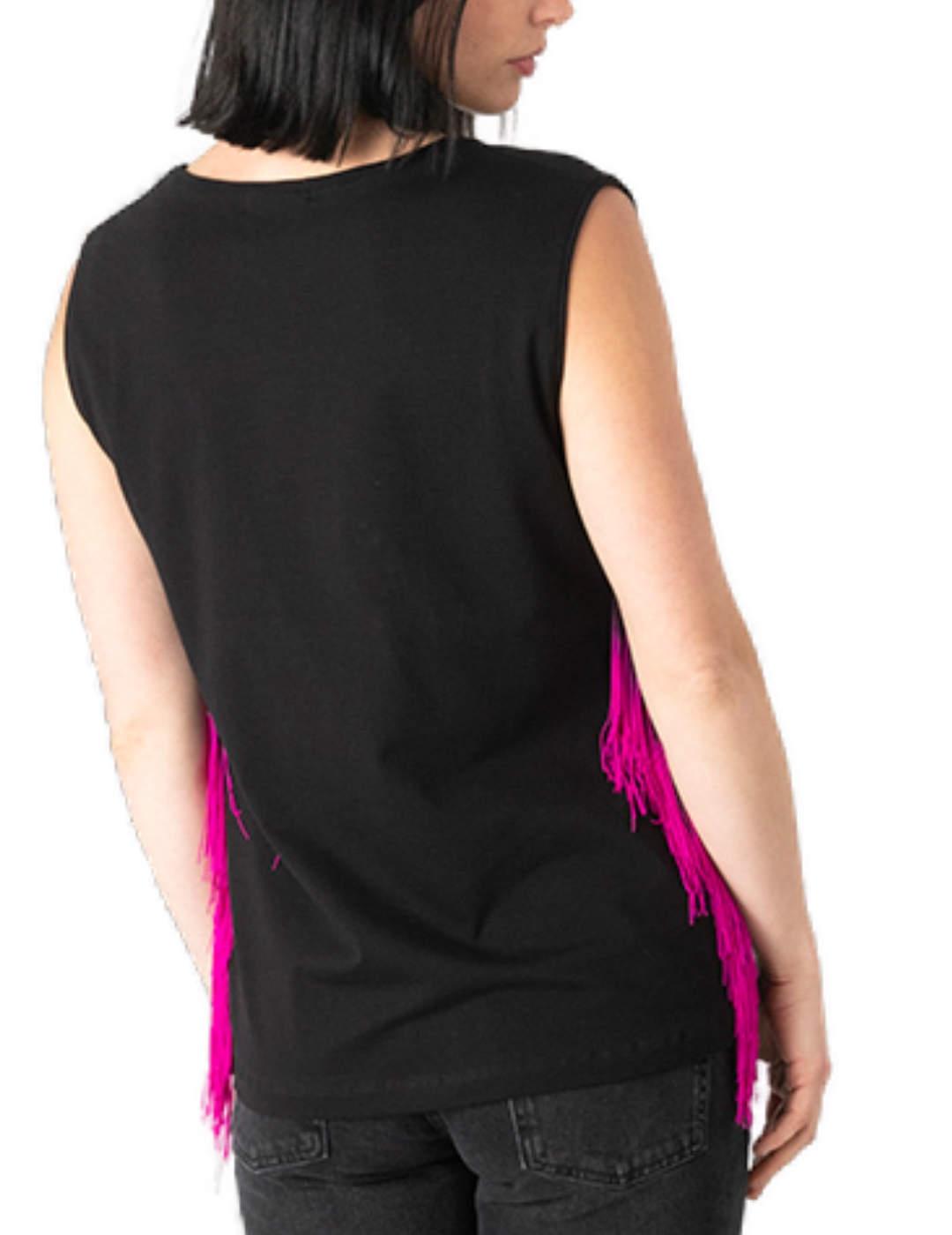 Camiseta Animosa Esqueleto abrazo negro y rosa para mujer