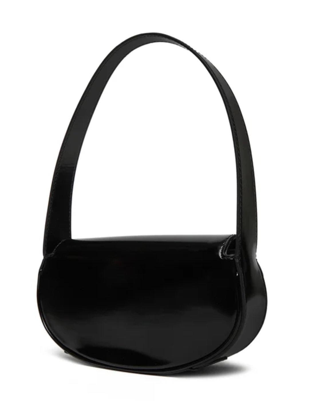 Bolso de hombro Guess Arnela flap negro charol para mujer