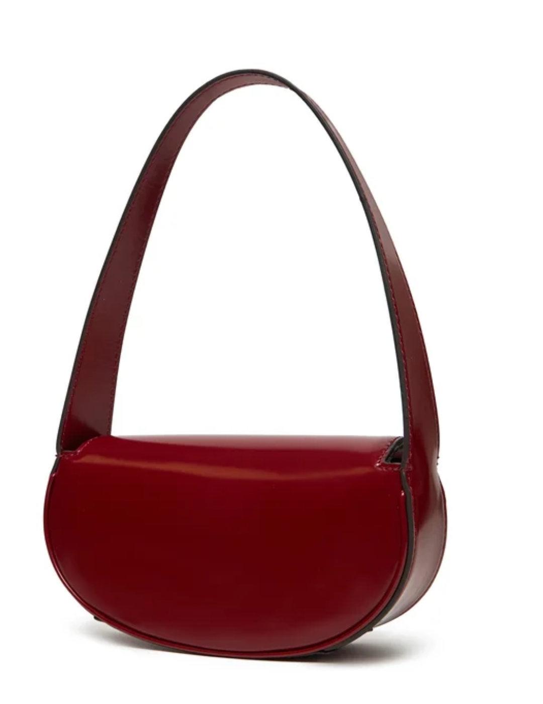 Bolso de homrbo Guess Arnela flap rojo charol para mujer