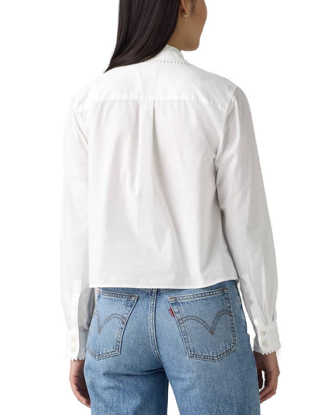 Camisa Levi´s blanca con bordados troquelada para mujer