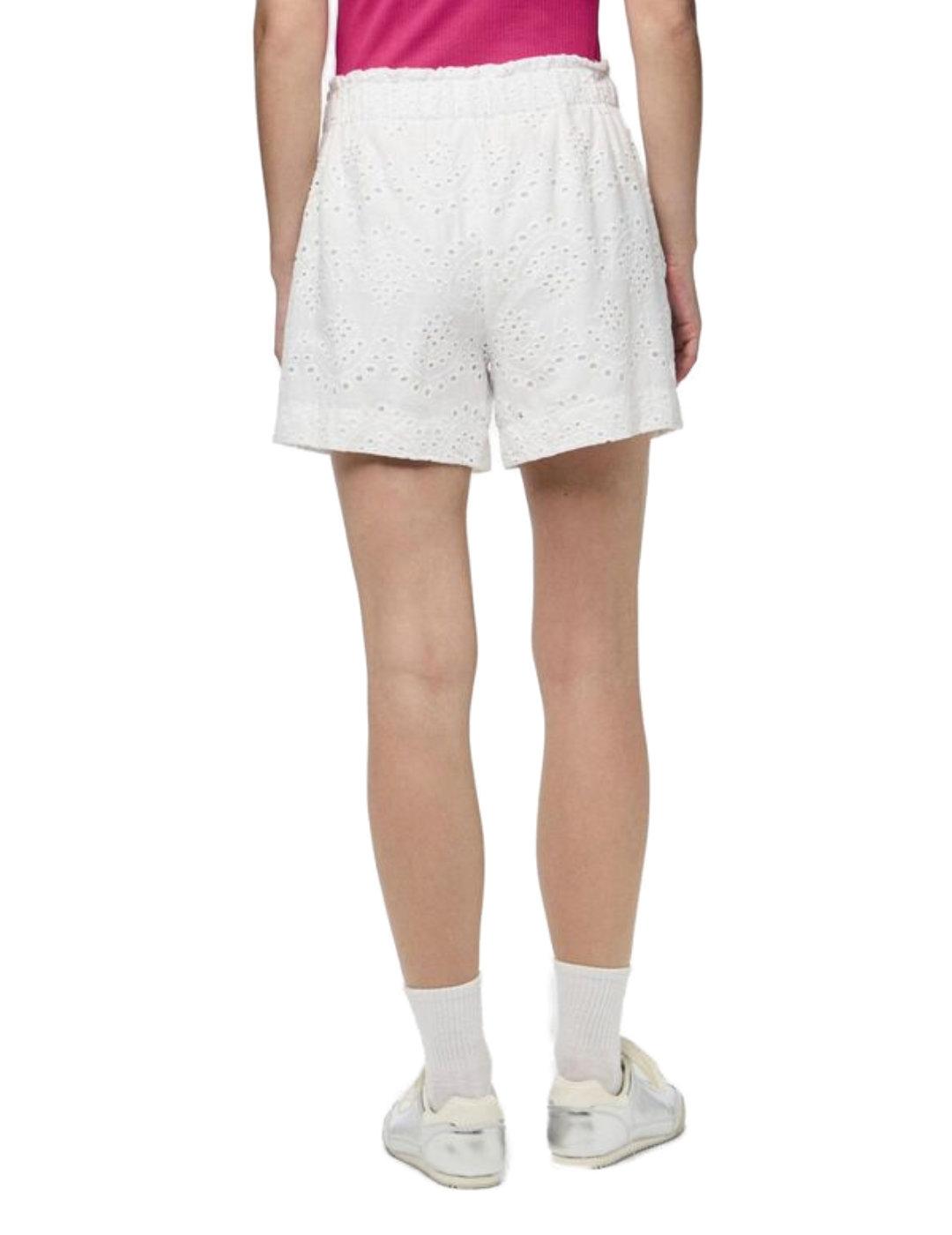 Shorts Pieces Vilde blanco troquelado regular para mujer