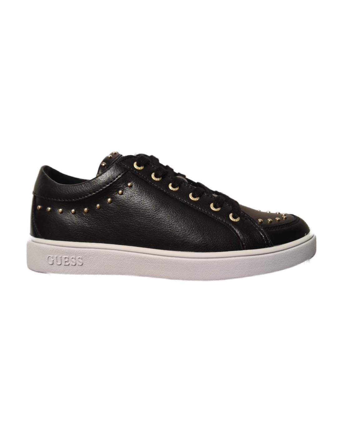Zapatilla Guess negra tachuelas doradas para mujer