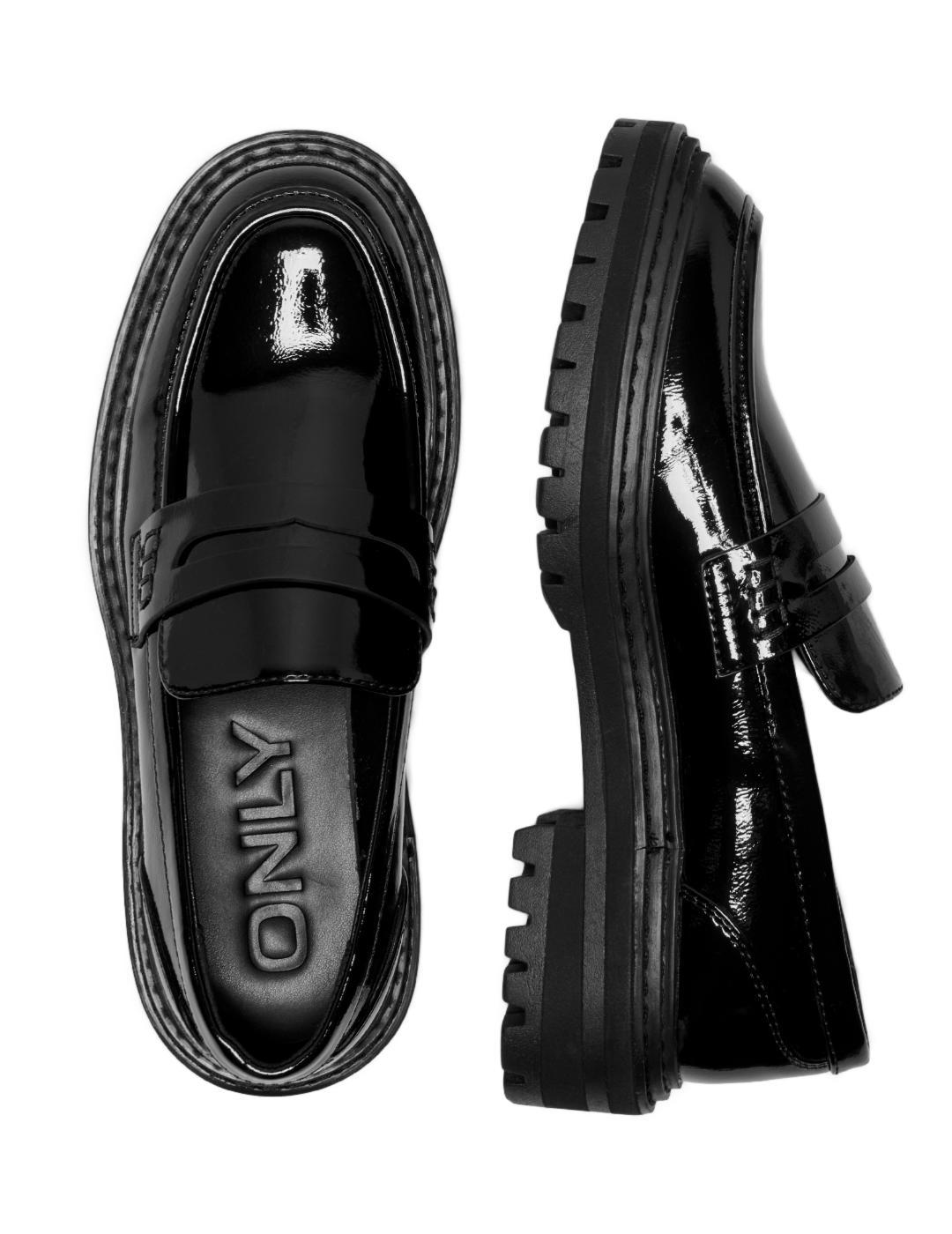 Zapato mocasín Only Beth negro brillante polipiel para mujer