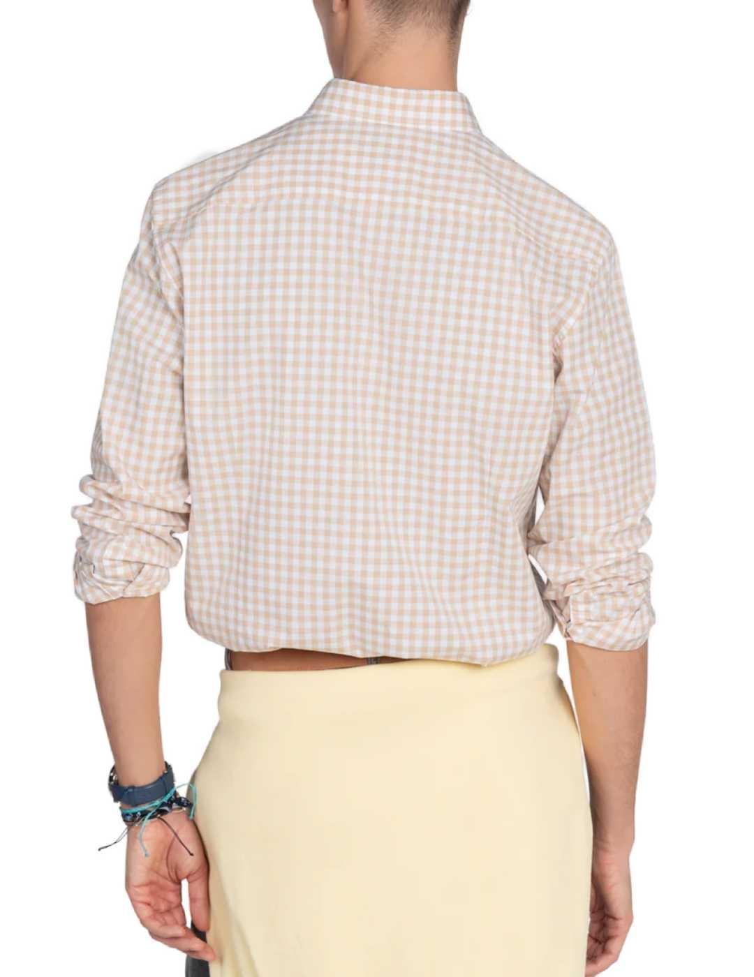 Camisa Harper & Neyer Vichy camel regular fit para hombre