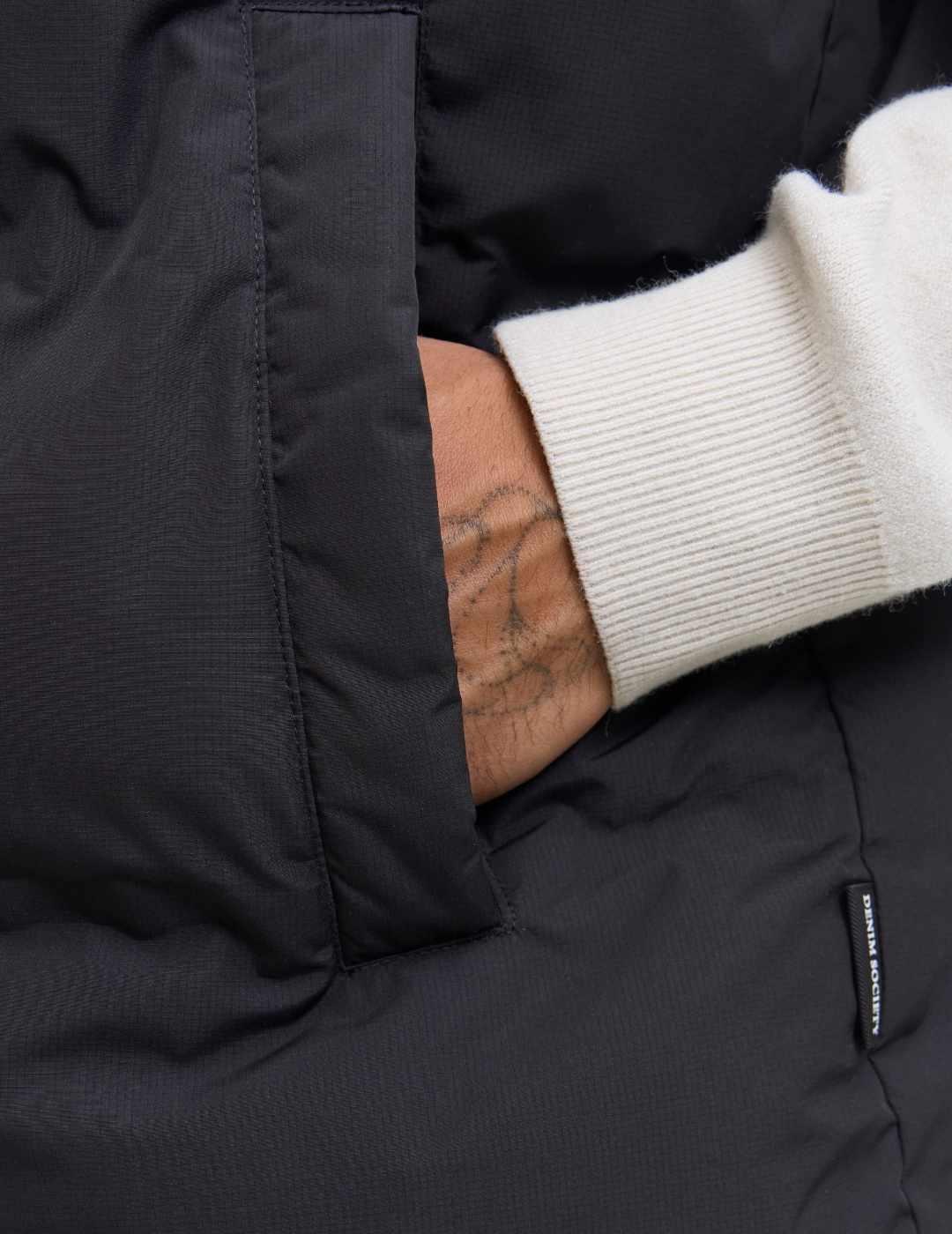 Chaleco Jack&Jones Soho negro acolchado para hombre