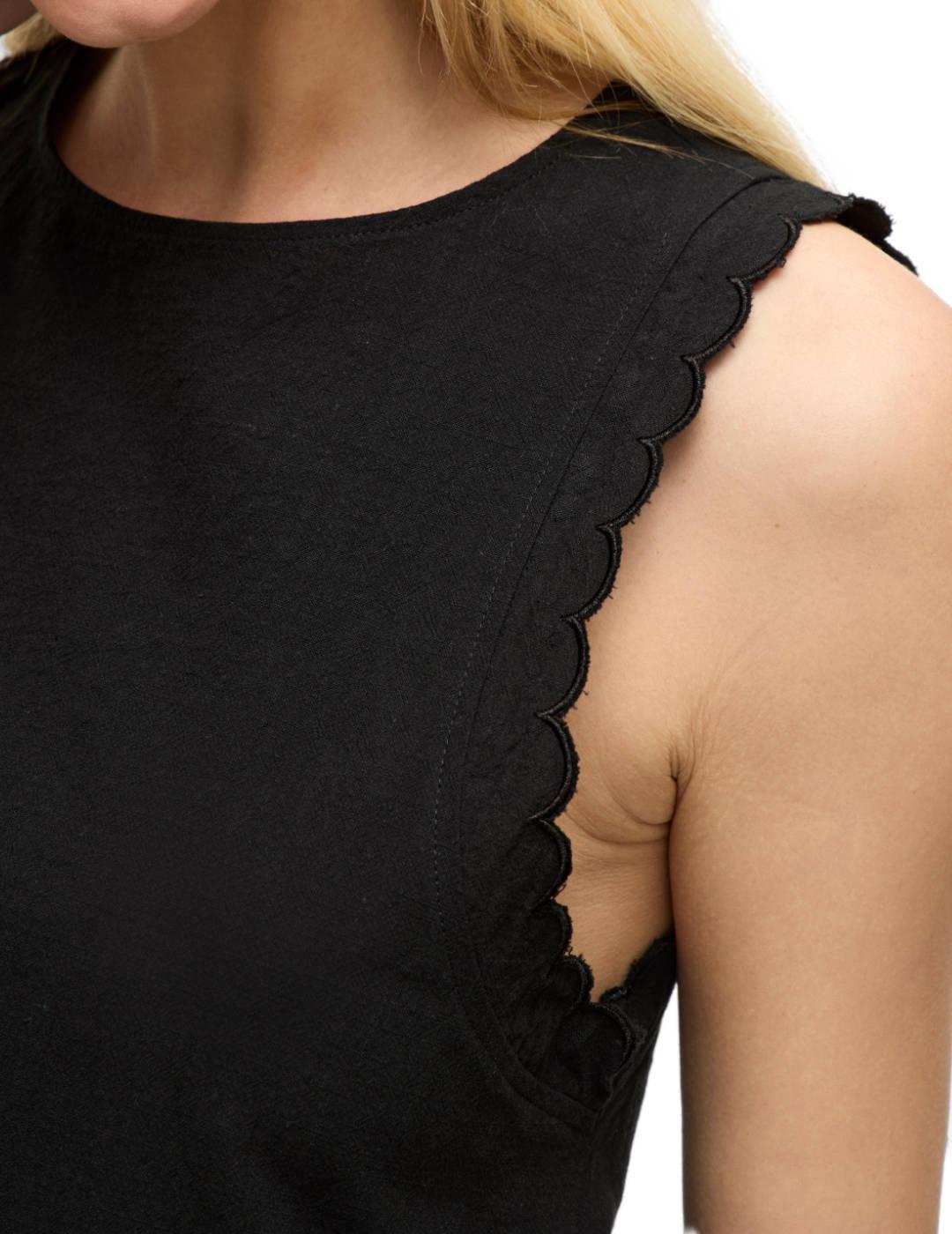 Vestido Vila Fernanda corto negro detalles bordados de mujer