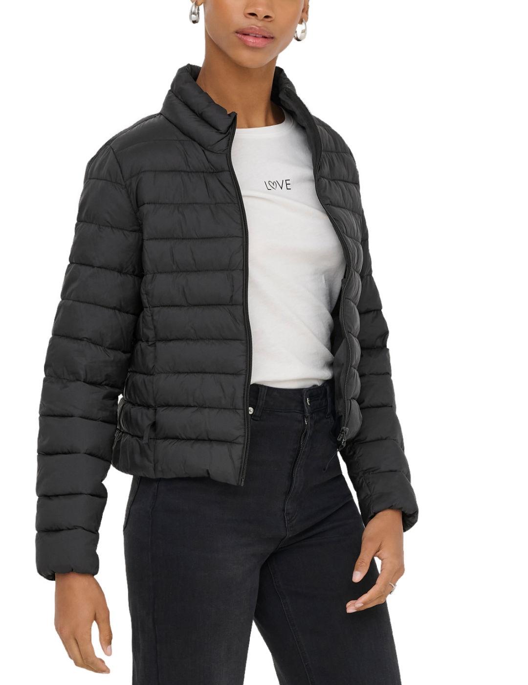 Plumas Only Thaia negro acolchado corto para mujer