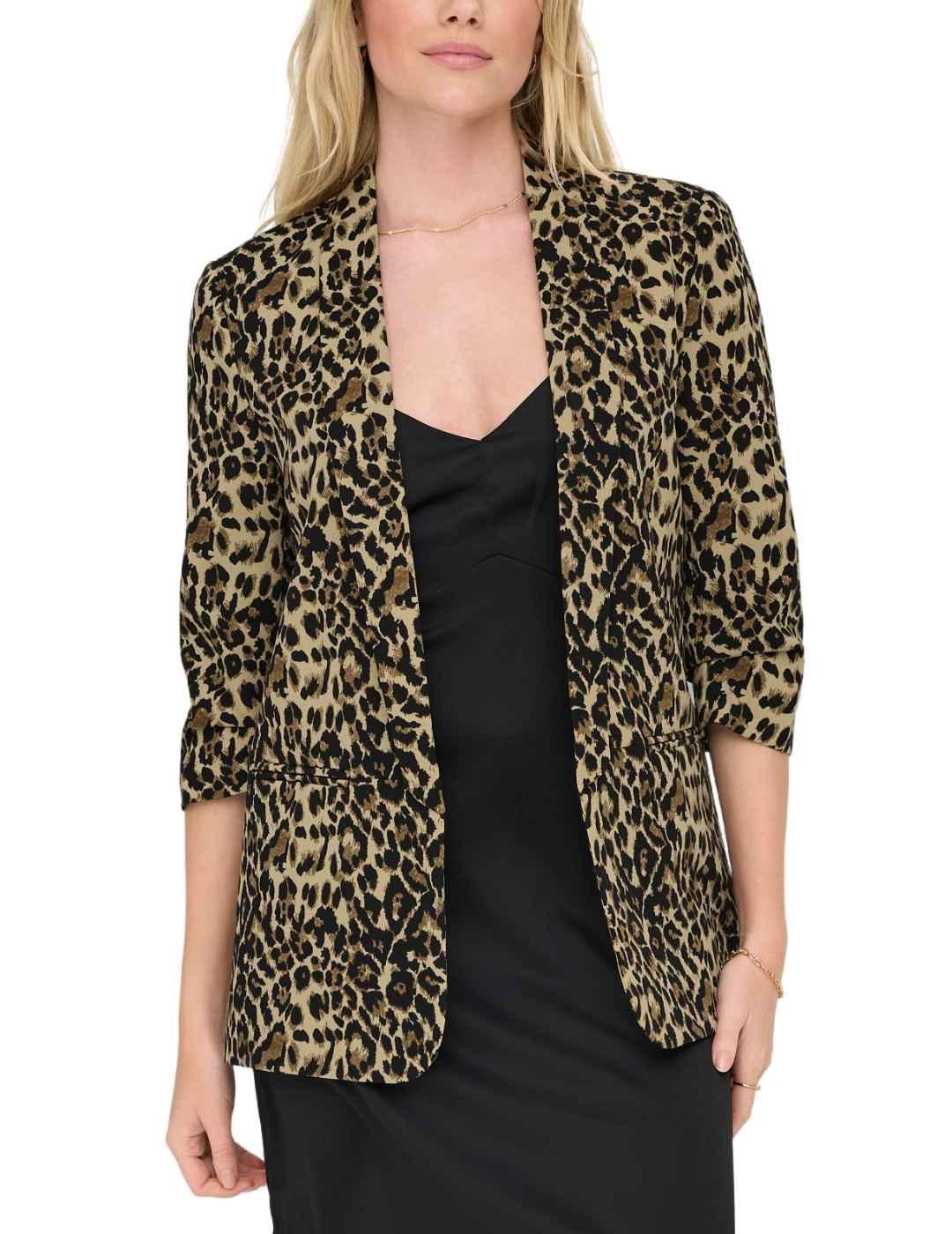 Blazer Only Elly leopardo mangas 3/4 para mujer