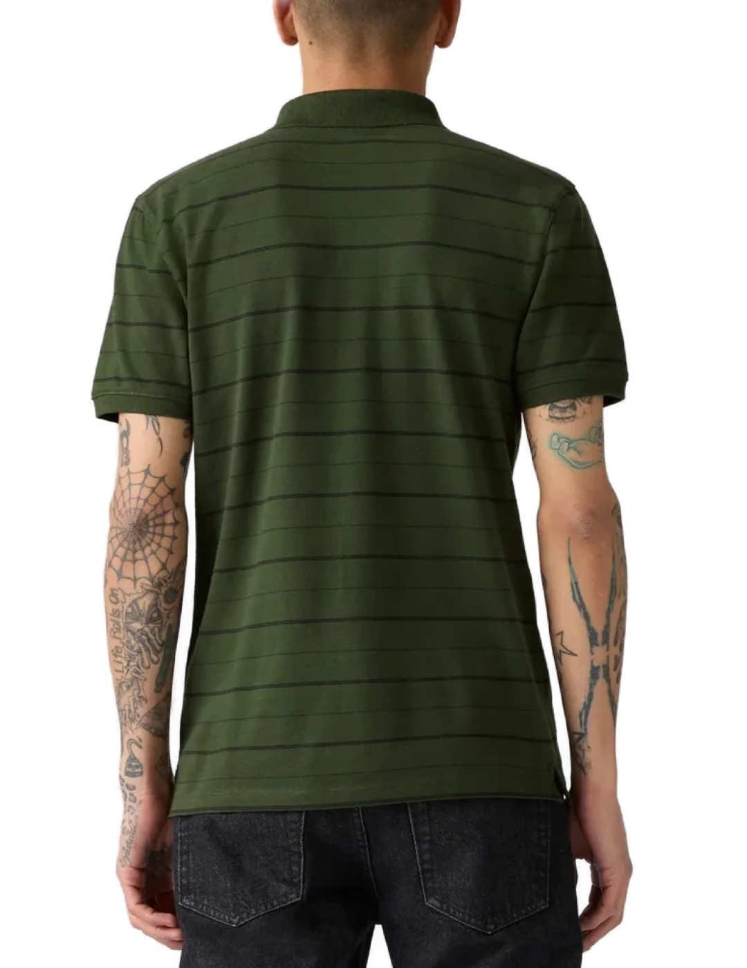 Polo Levi's® Red Tab™ verde a rayas grises para hombre
