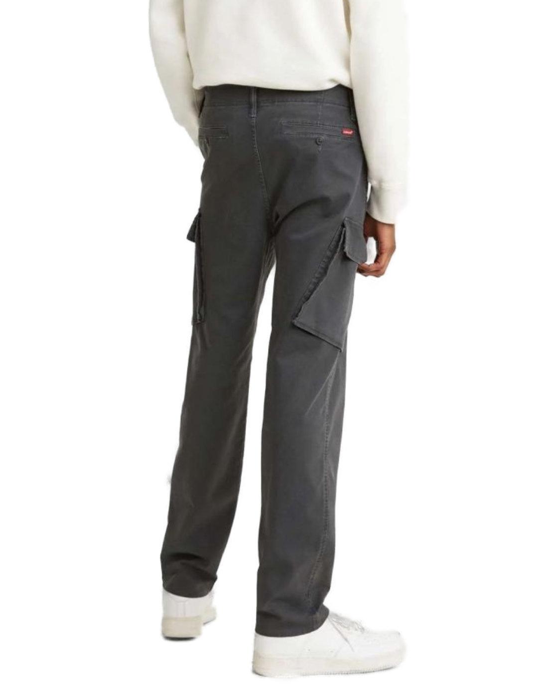 Pantalón Levi's® Red Tab™  taper gris cargo para hombre