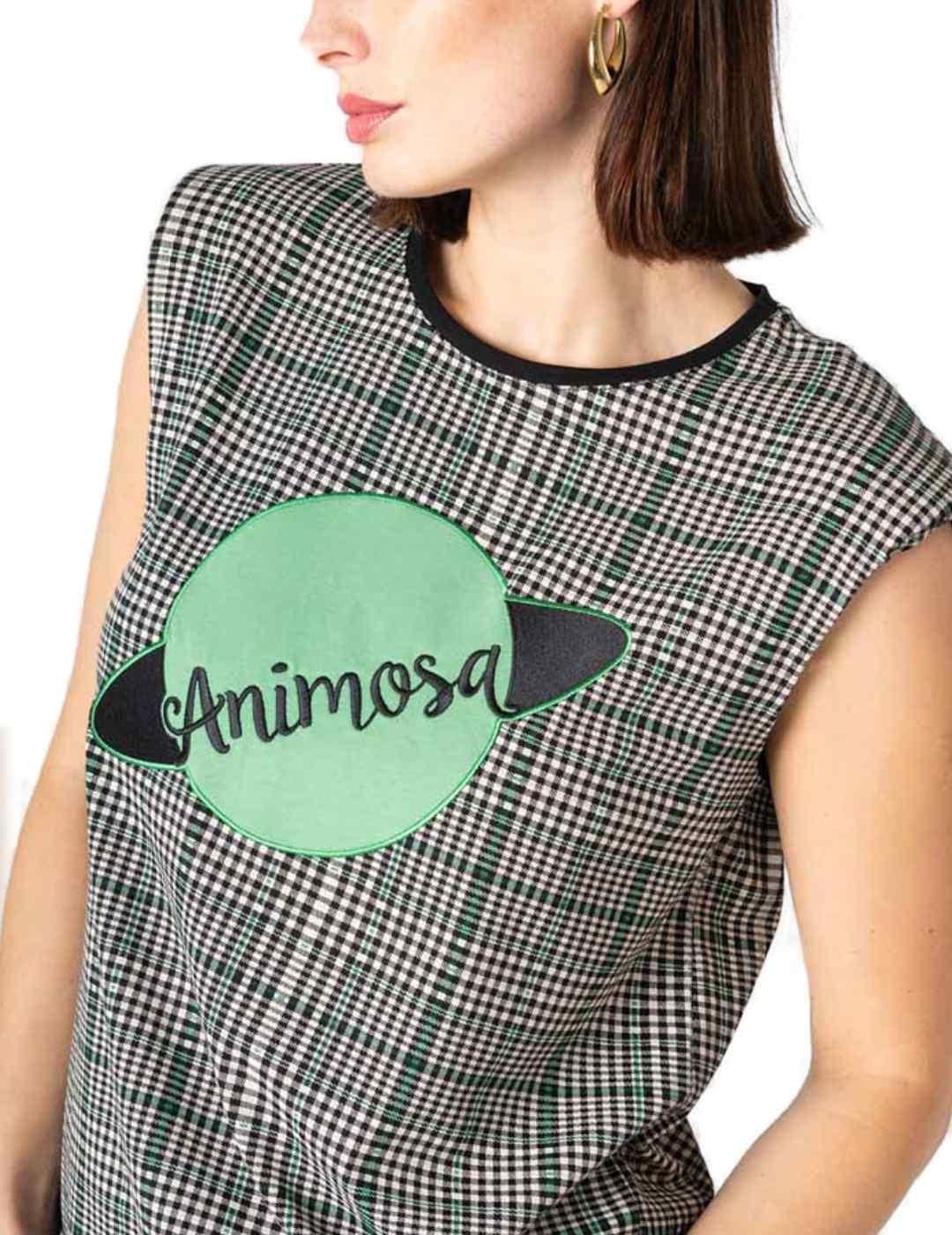 Camiseta Animosa Planeta cuadros gris y verde para mujer