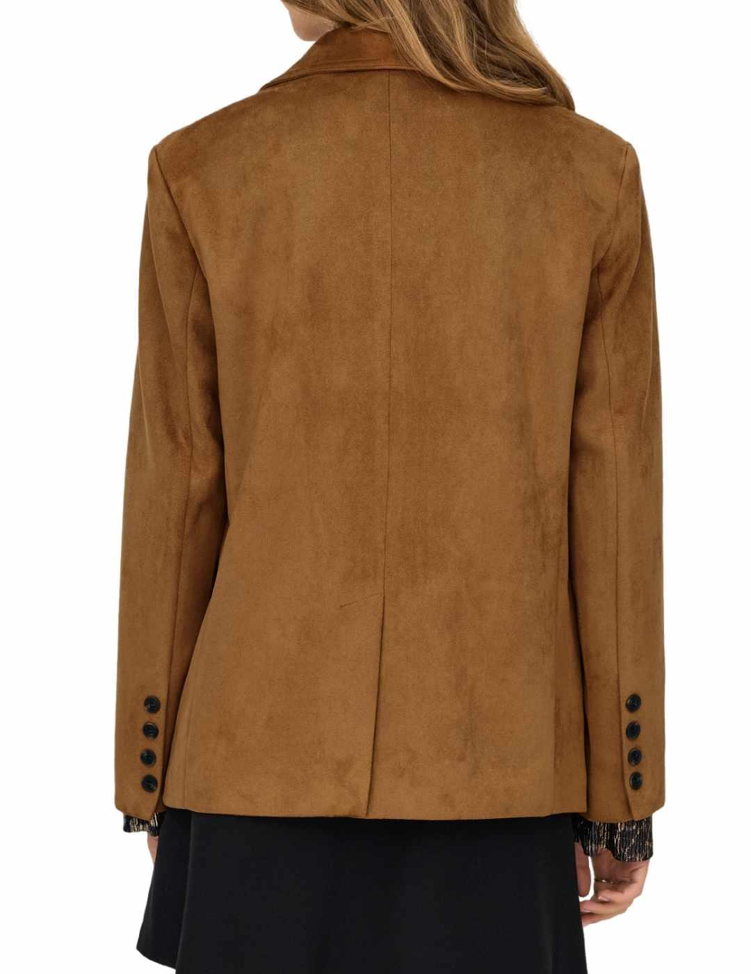 Blazer Only Ina corte clásico efecto ante camel de mujer