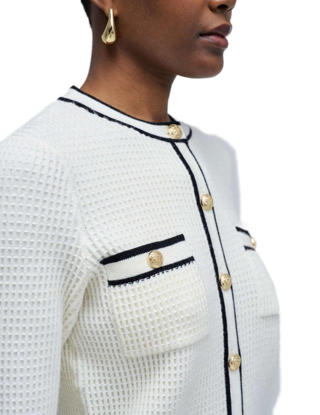 Chaqueta Salsa blanca punto botones dorados para mujer