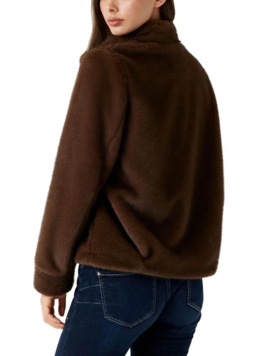 Abrigo Guess Luna de pelo marrón para mujer