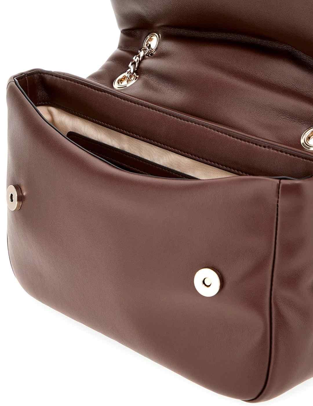 Bolso Guess Sunetra marrón acolchado cadena para mujer