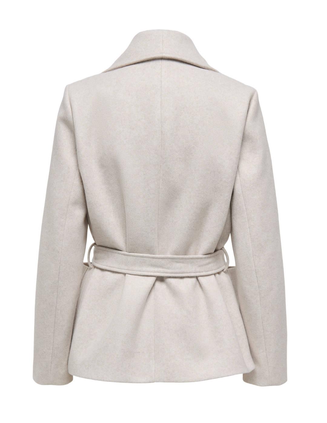 Abrigo Only Stuttgart corto crudo solapas cinturón de mujer