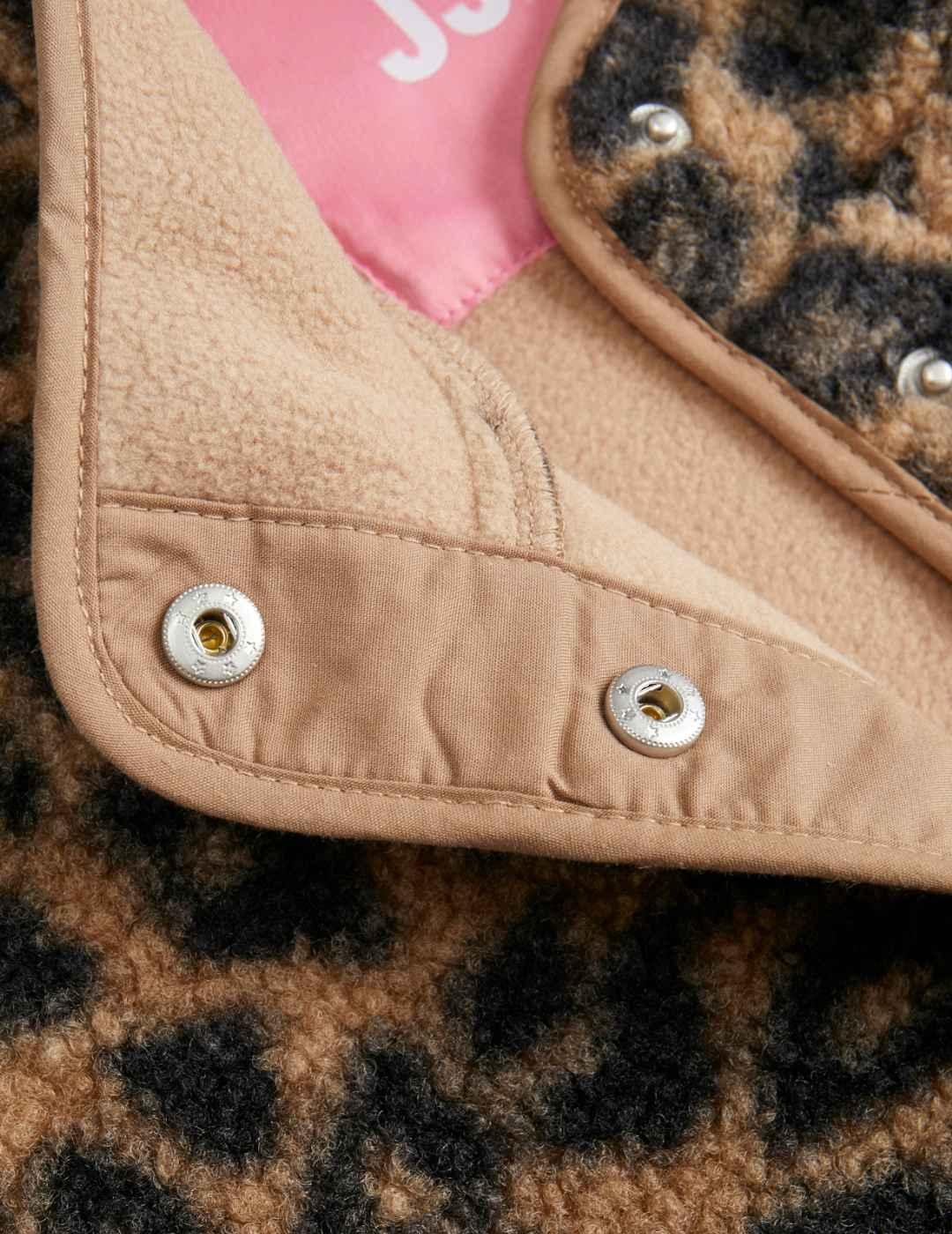 Chaqueta JJXX Vera leopardo marrón y negra polar de mujer