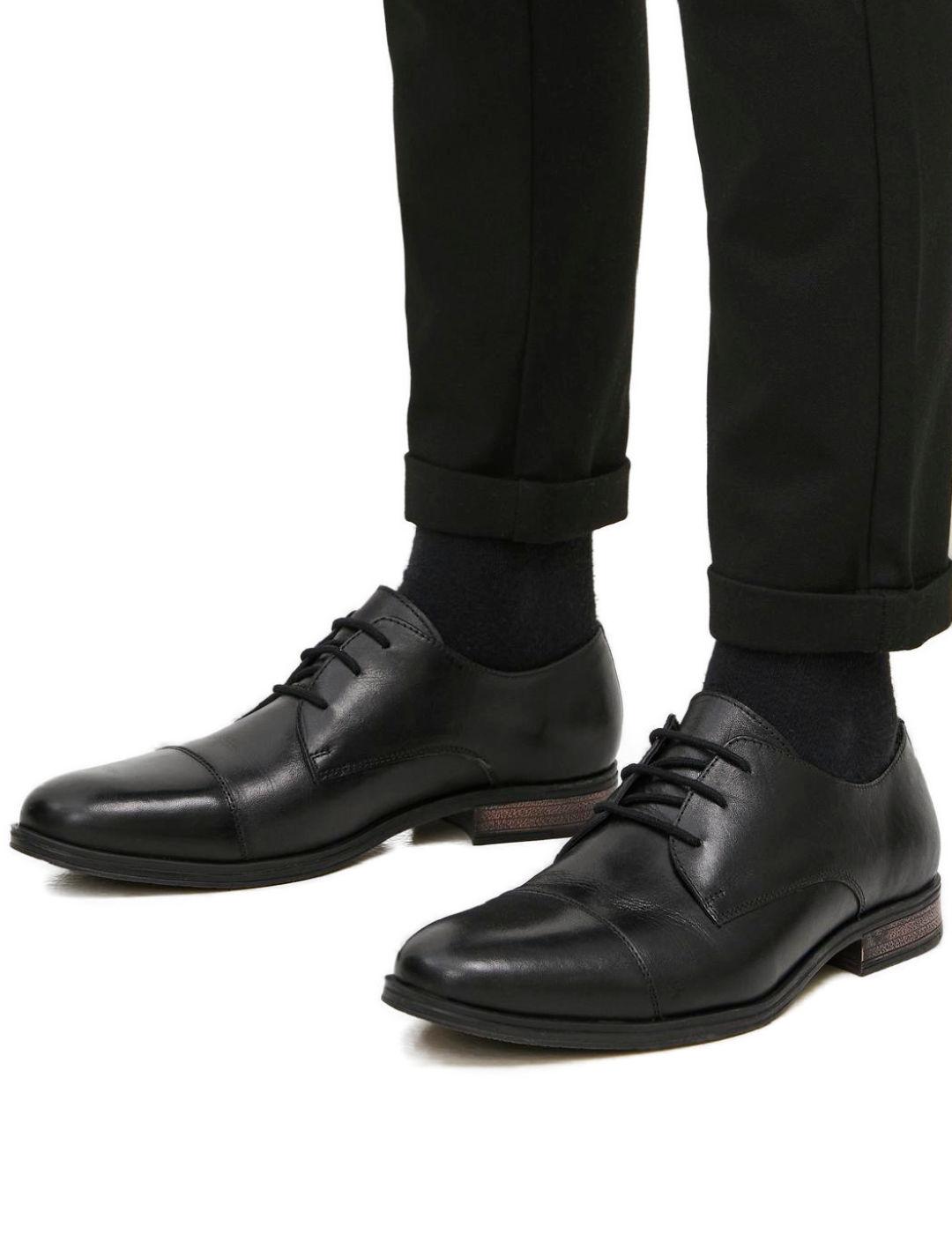 Zapato Jack & Jones Raymond negro de vestir para hombre