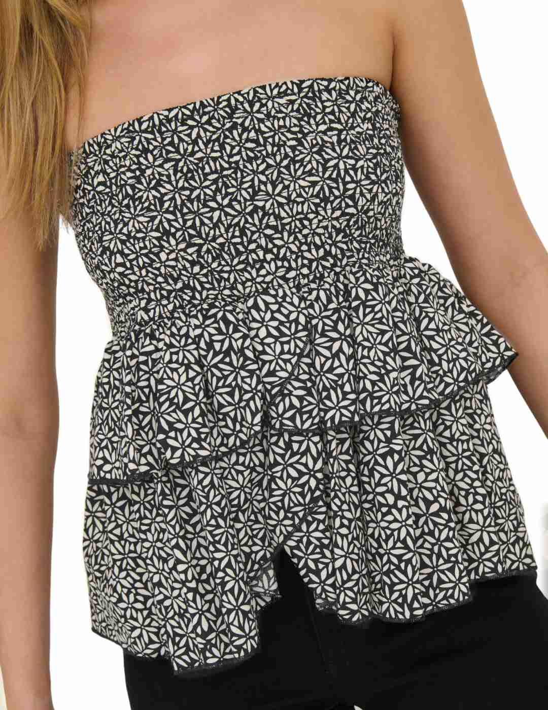 Falda Only Nadja flores negra y beige volantes de mujer