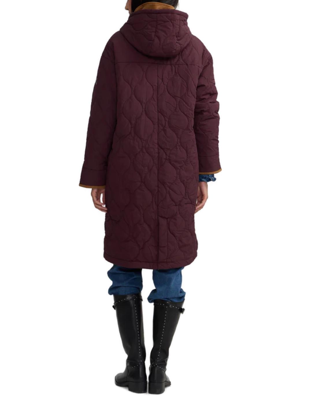 Parka Silbon detalles en pana burdeos acolchada para mujer