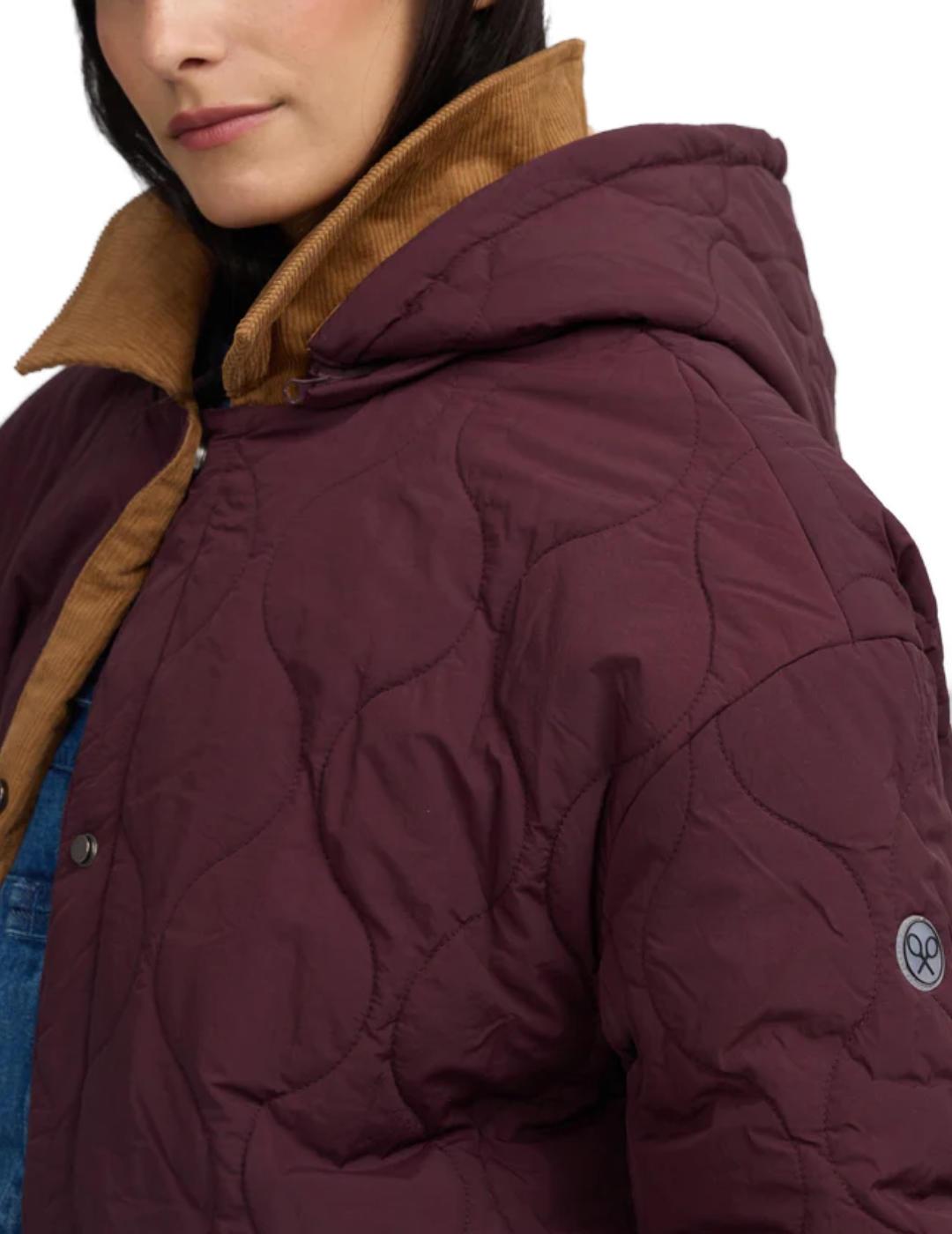 Parka Silbon detalles en pana burdeos acolchada para mujer