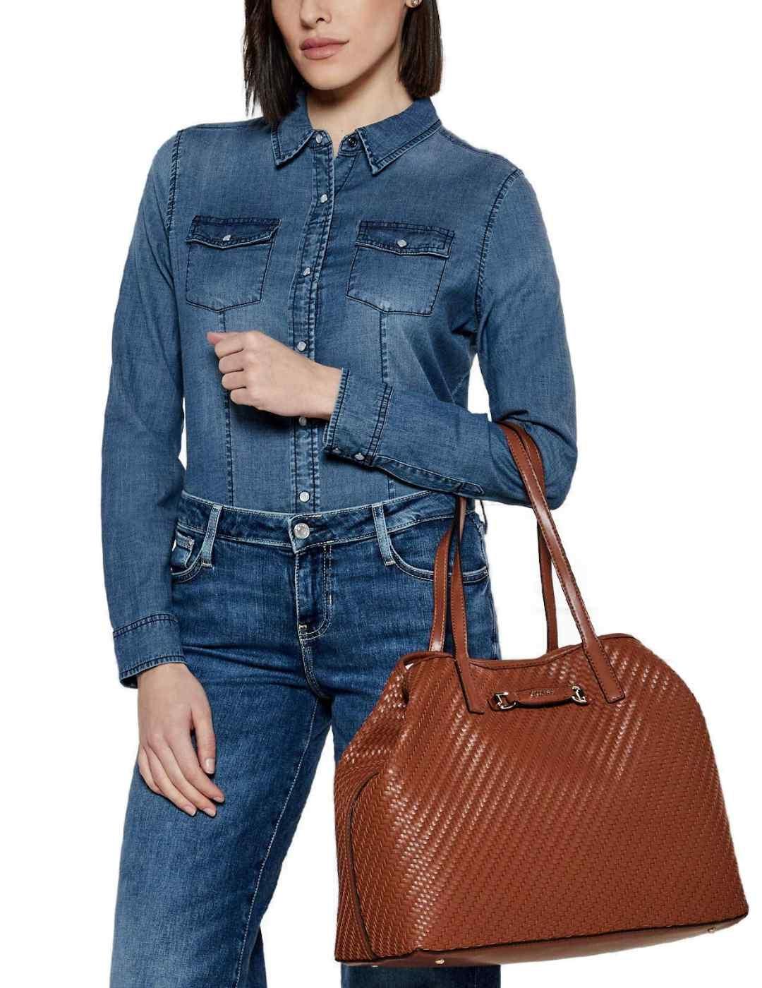 Bolso maxi Guess Vikky cognac de hombro para mujer