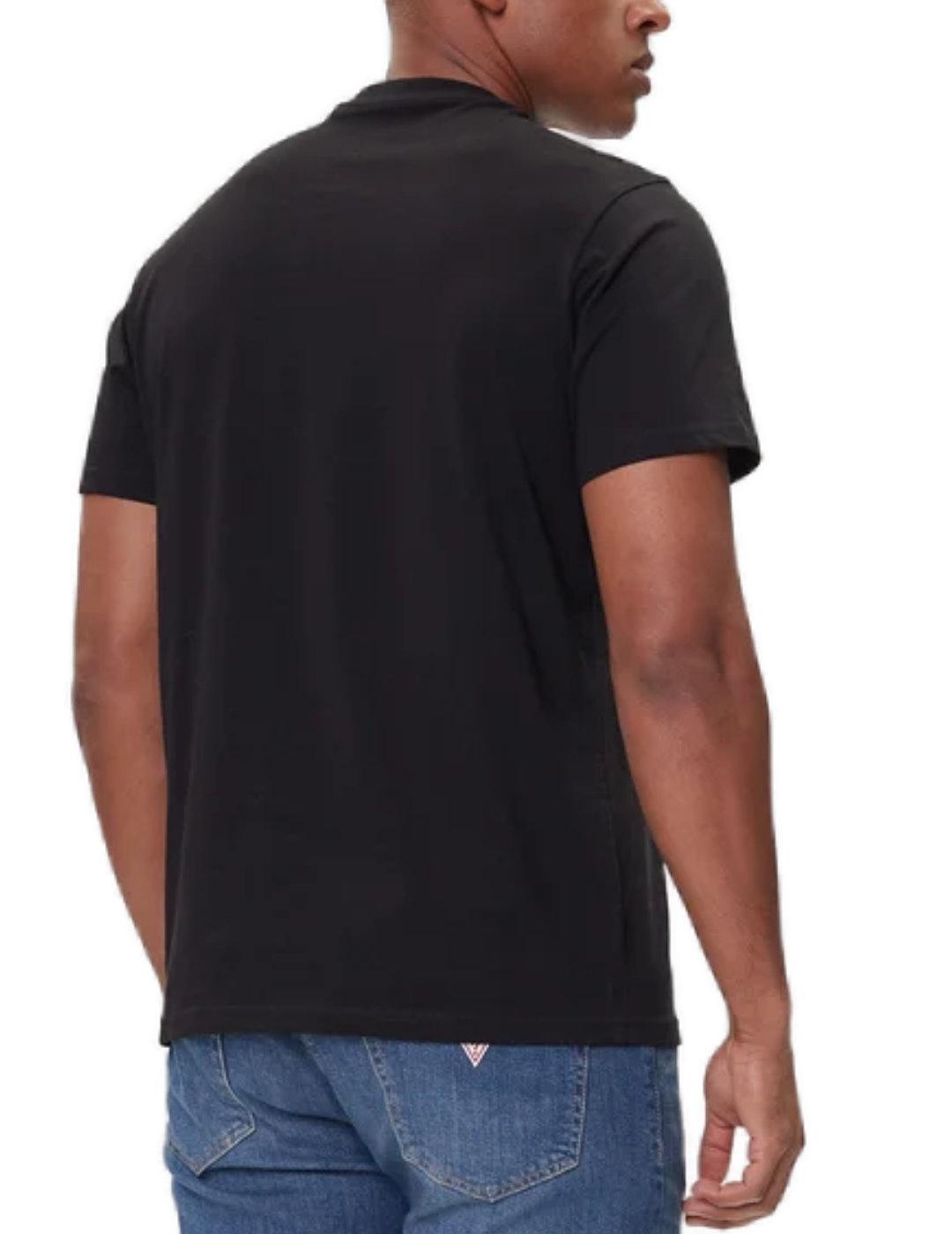 Camiseta Guess Small Logo frontal negra de hombre
