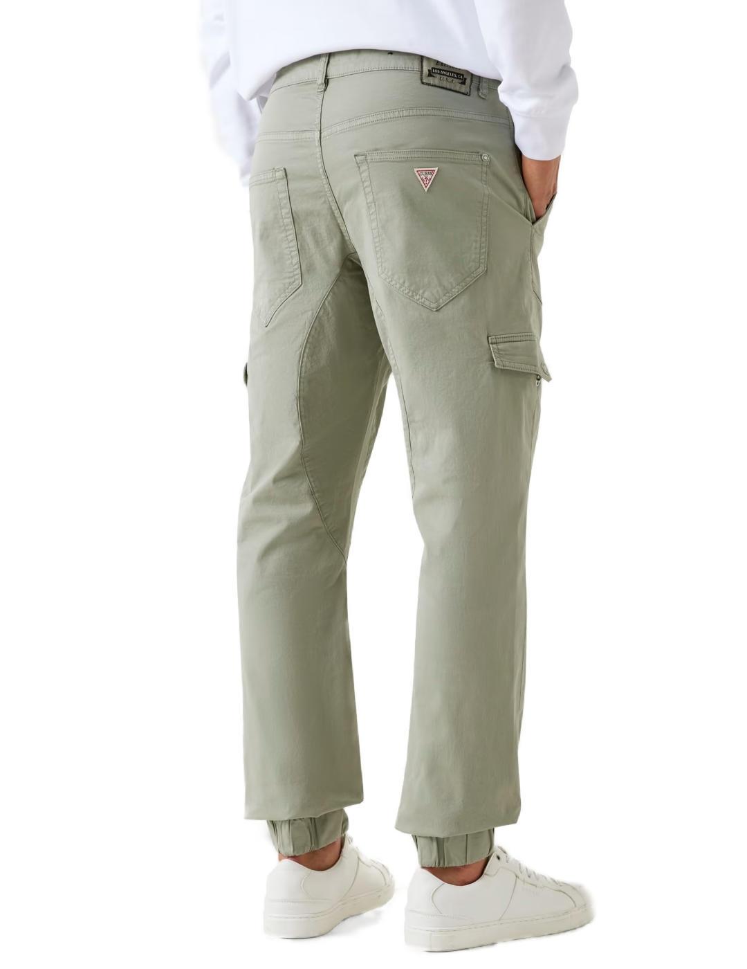 Pantalón Guess Rubin verde claro cargo con puños para hombre