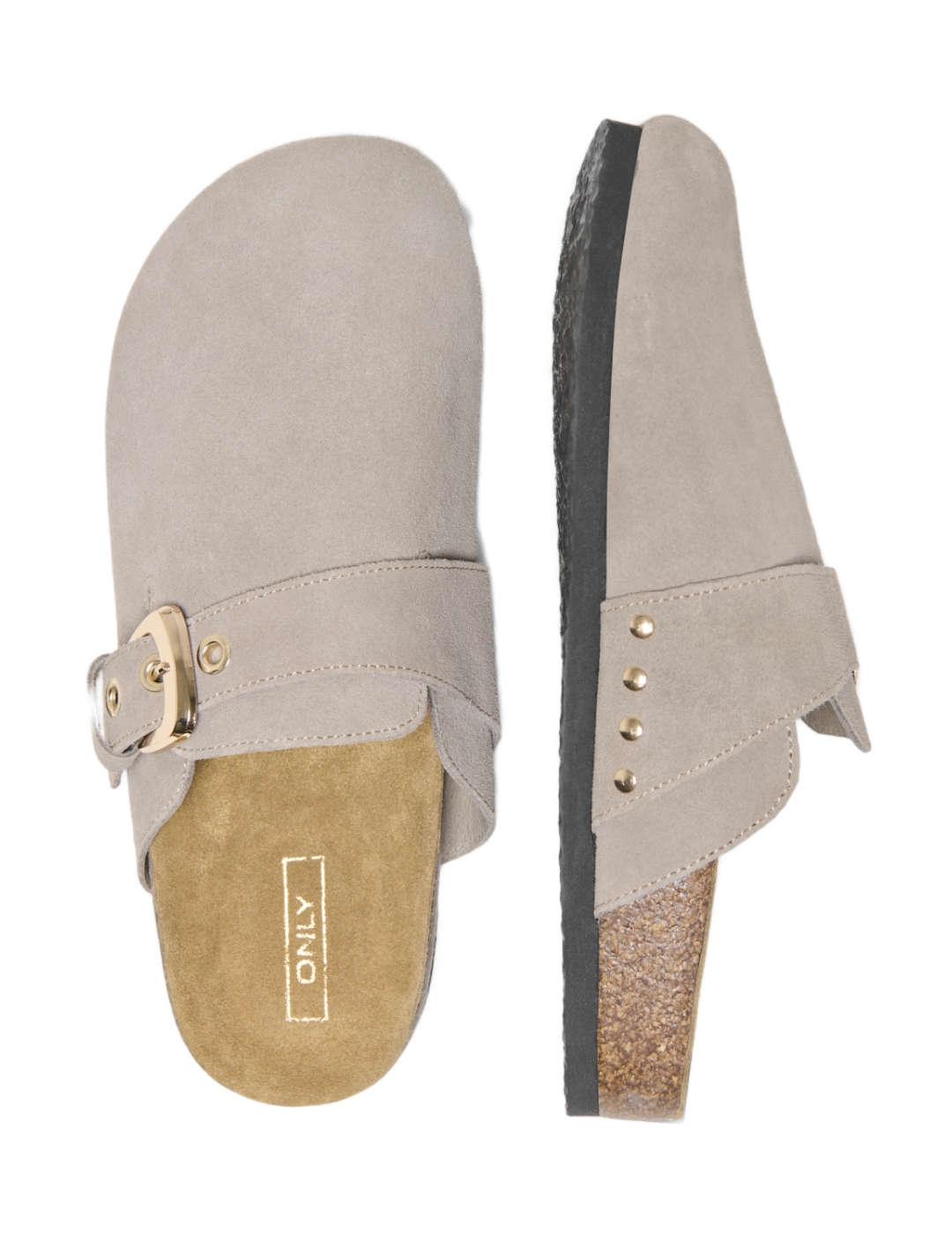 Zuecos Only Huston beige hebilla de mujer