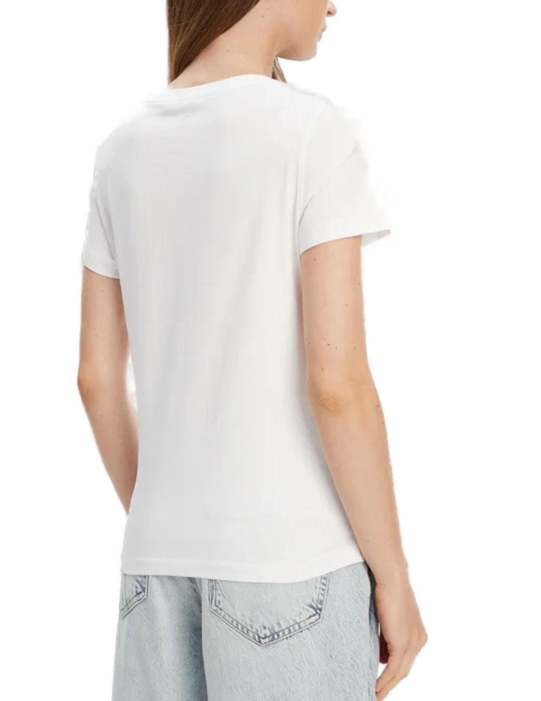 Camiseta Guess Pearls blanca perlas manga corta para mujer