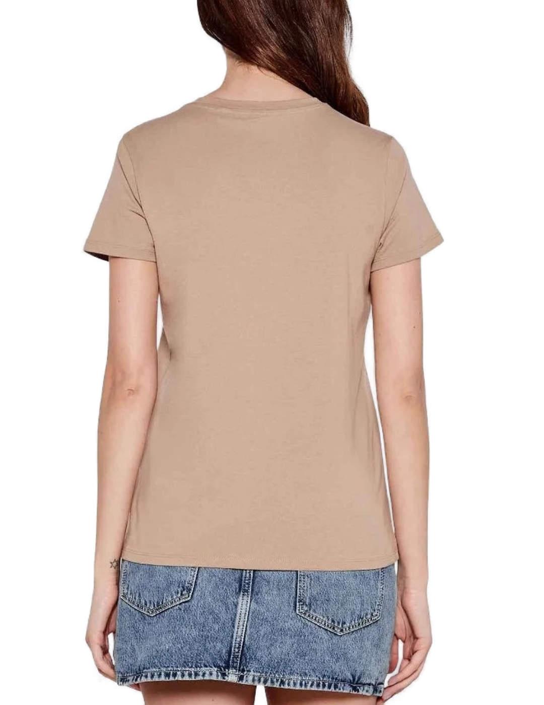 Camiseta Guess Logo Desert camel brillos manga corta mujer