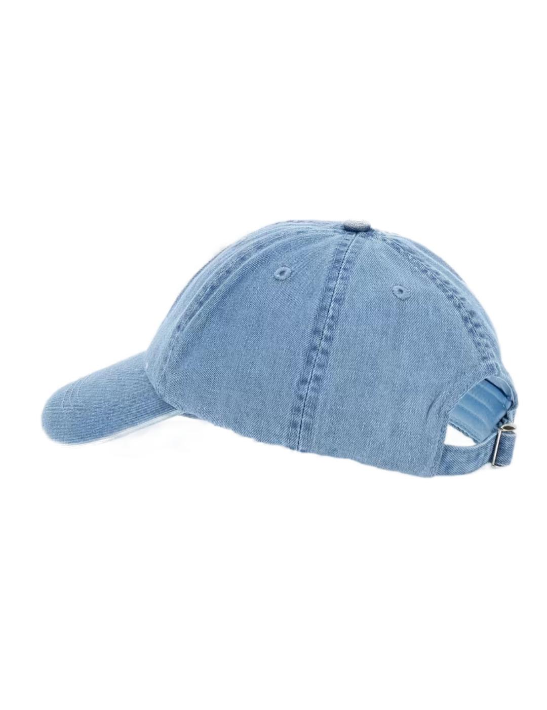 Gorra beisbolera Guess Washed Denim azul claro para mujer